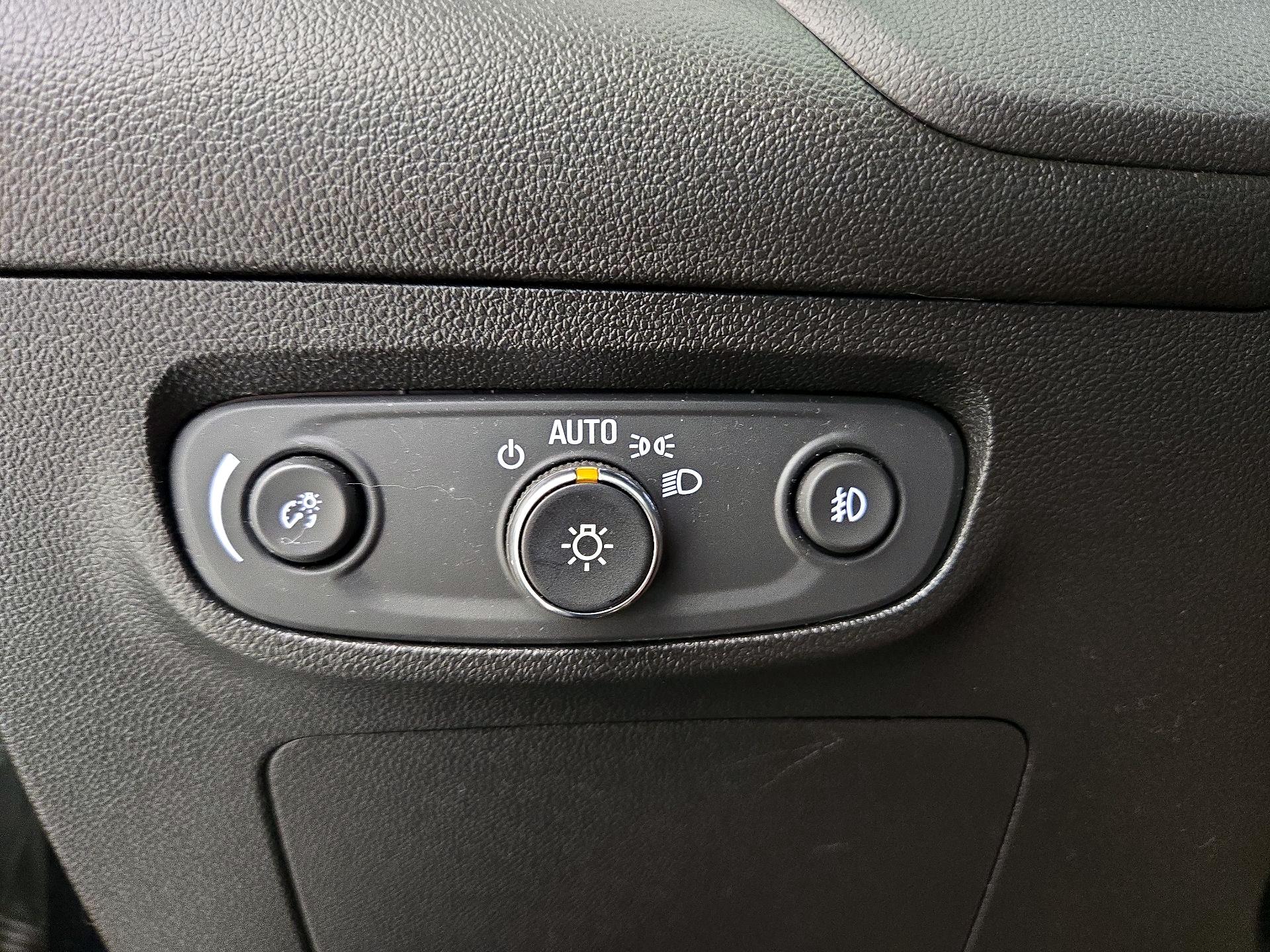 Thumbnail: 2020 Buick Encore GX - 13