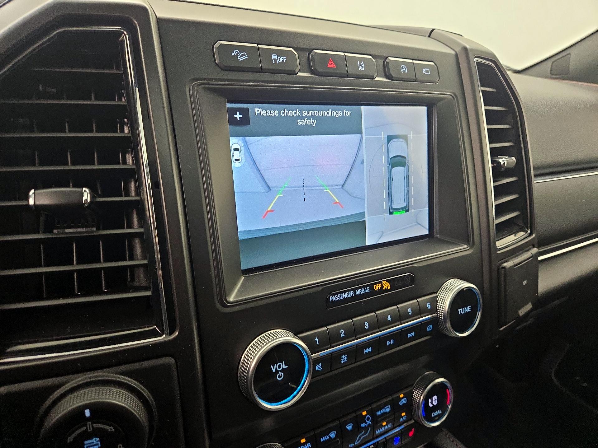 Thumbnail: 2019 Ford Expedition - 14