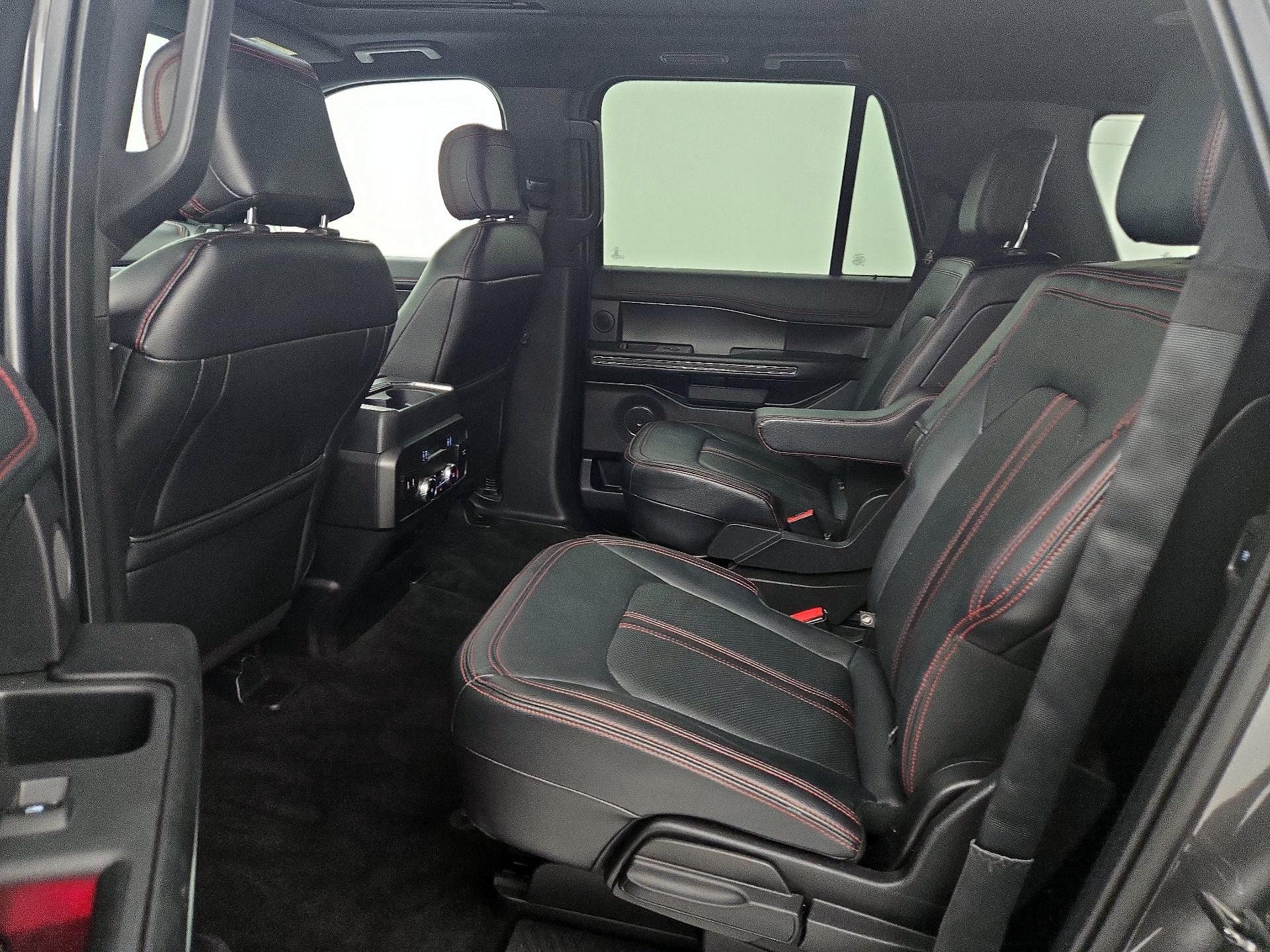 Thumbnail: 2019 Ford Expedition - 18