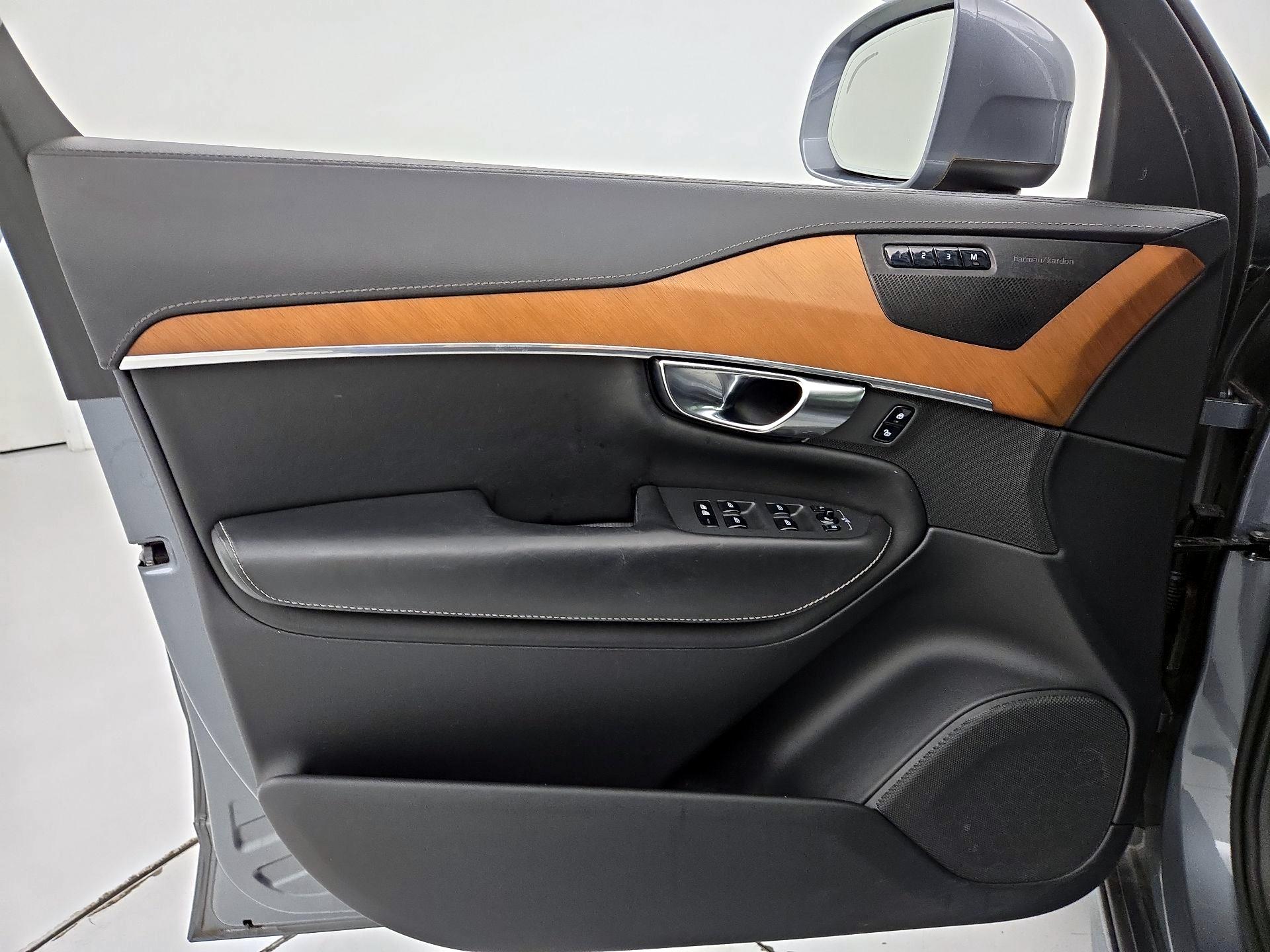 Thumbnail: 2019 Volvo XC90 - 12
