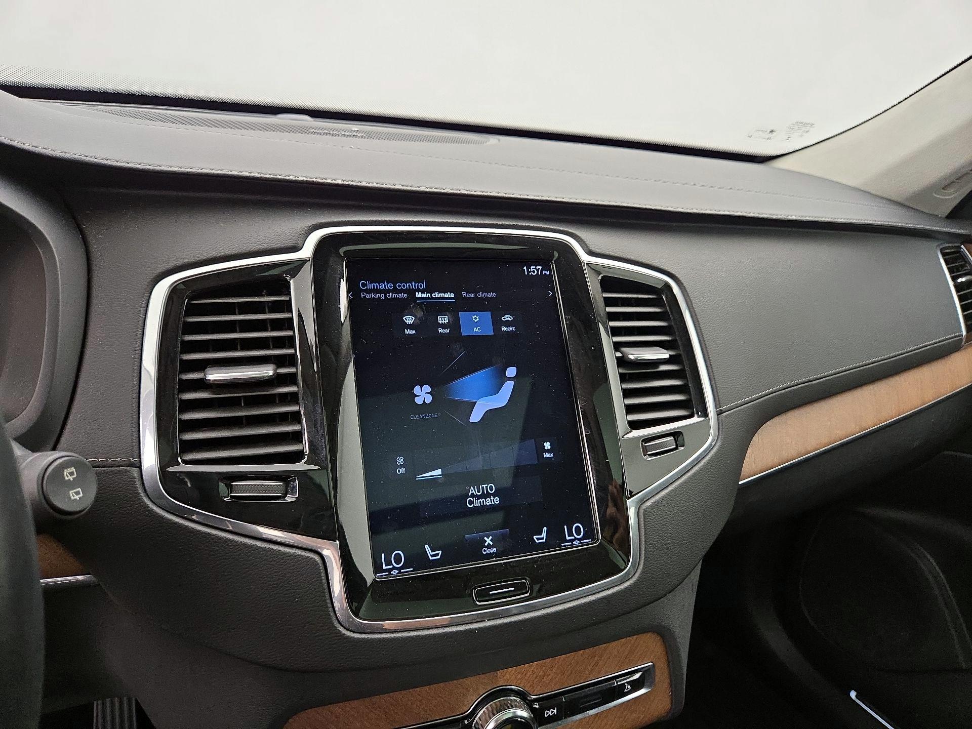 Thumbnail: 2019 Volvo XC90 - 17