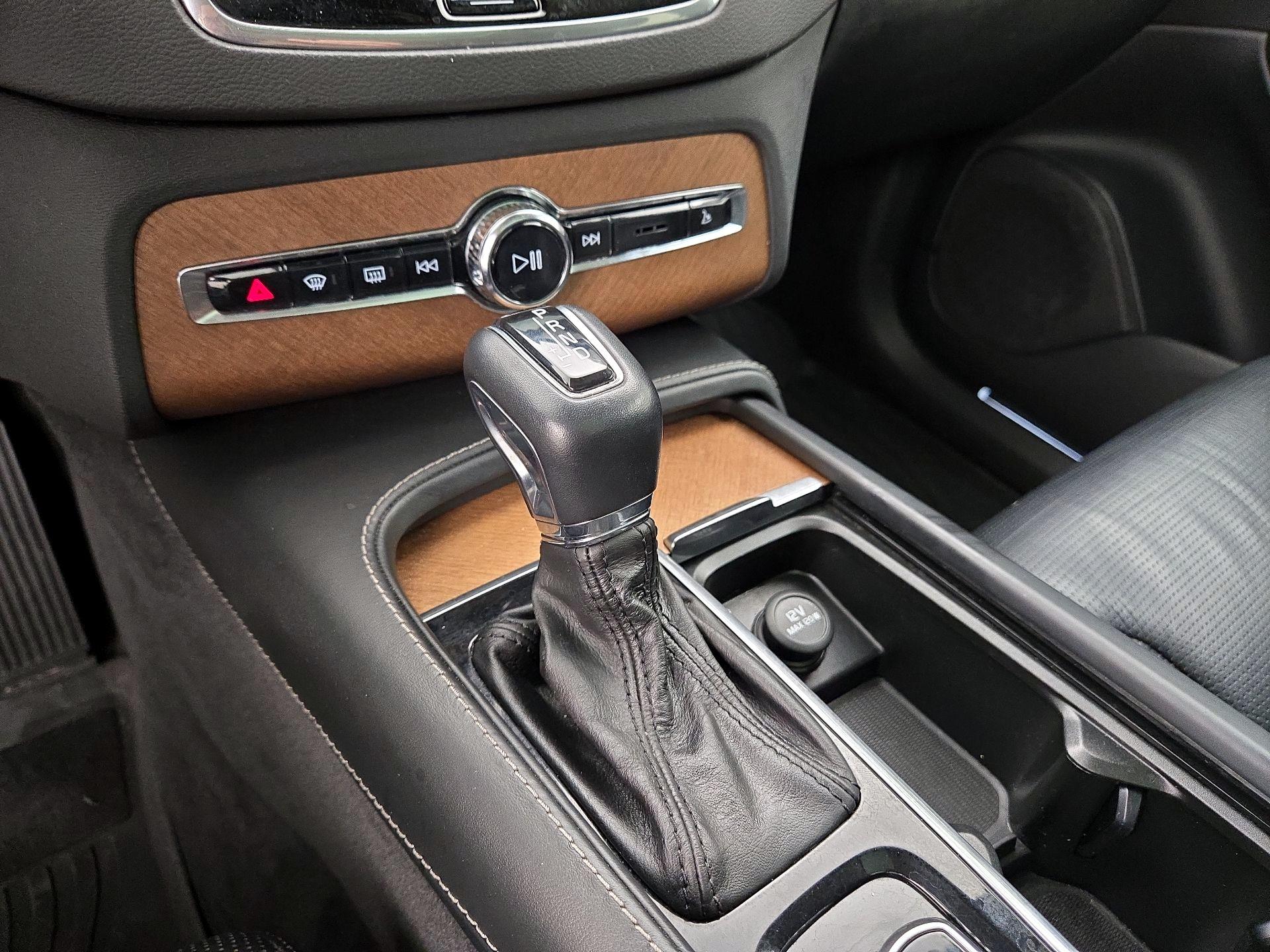 Thumbnail: 2019 Volvo XC90 - 18