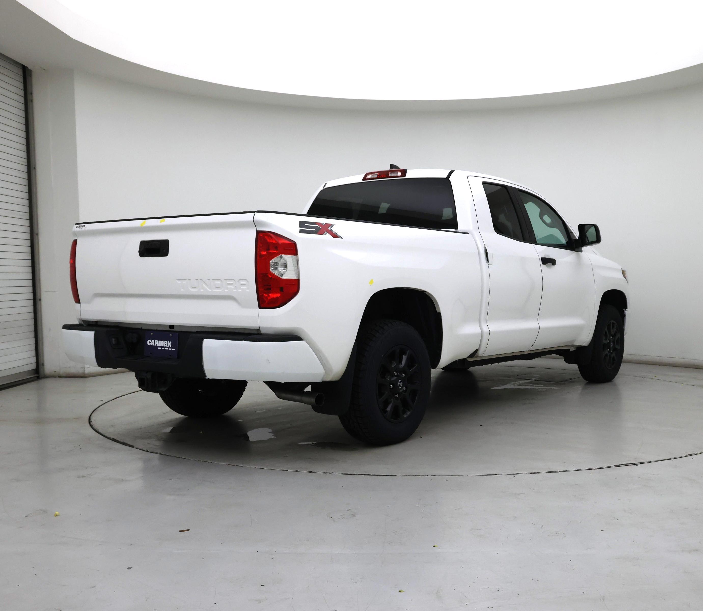 Thumbnail: 2020 Toyota Tundra - 8