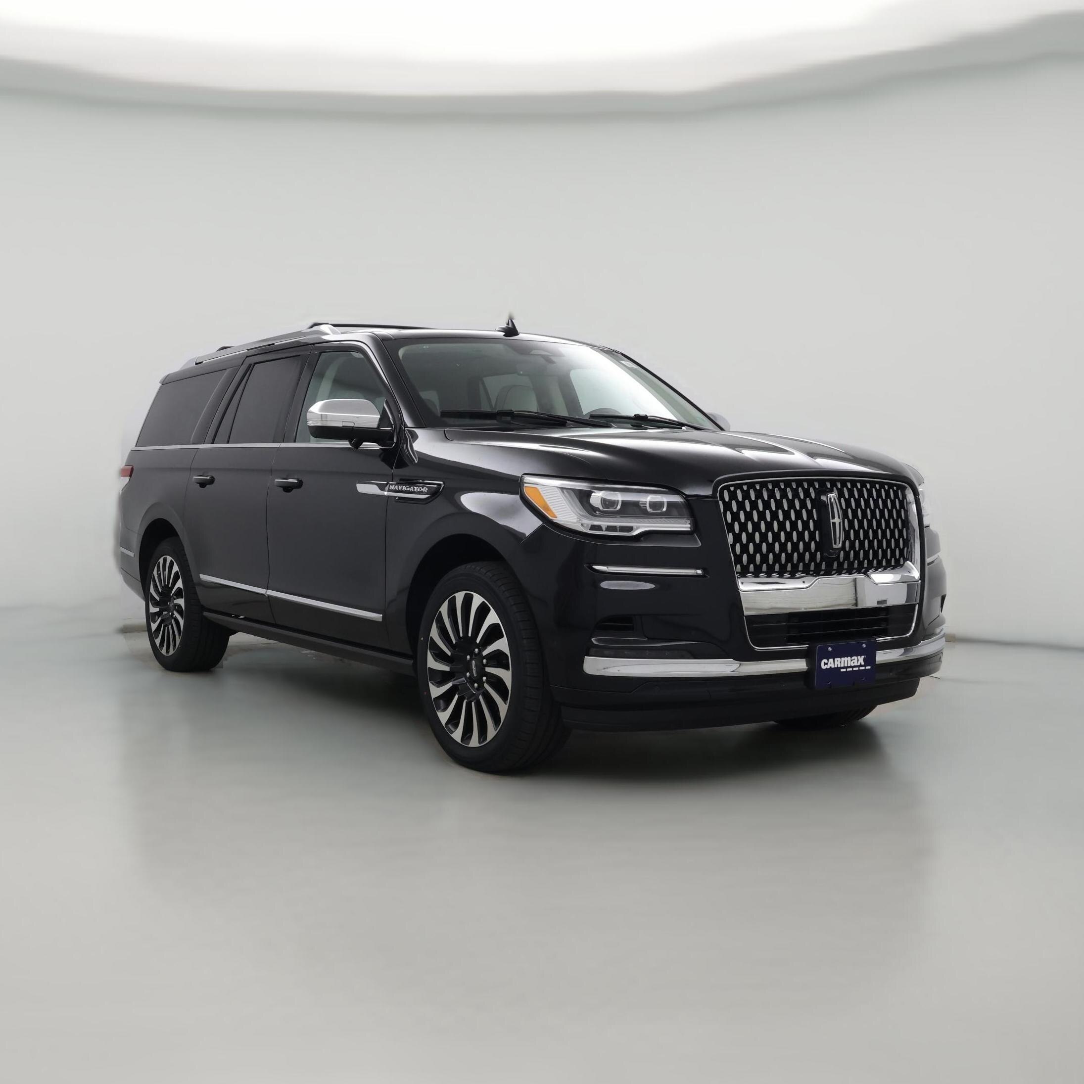 Thumbnail: 2023 Lincoln Navigator L - 1