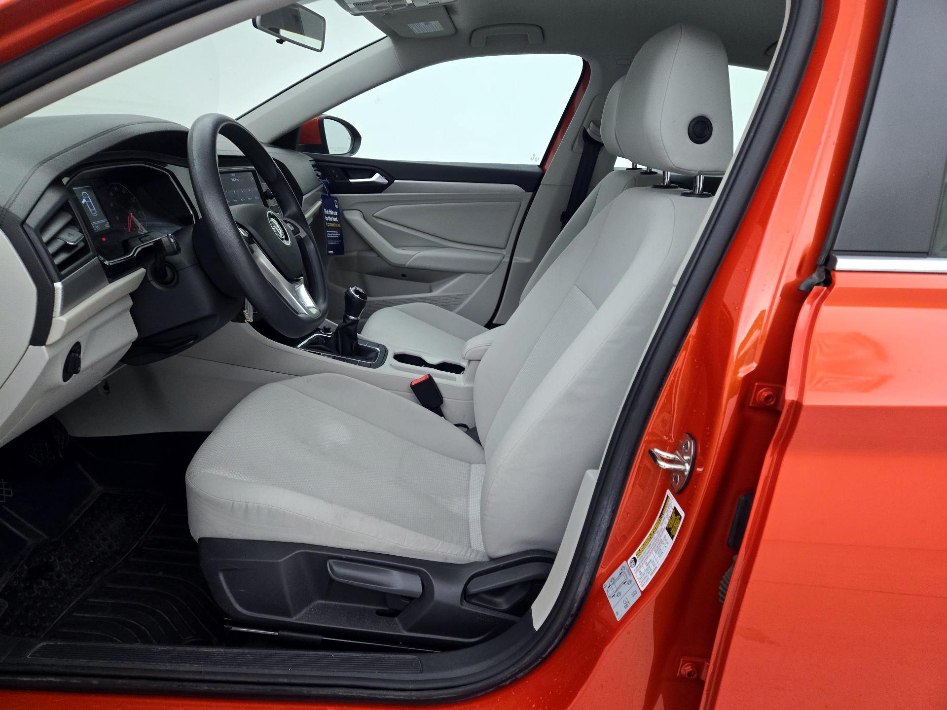 Thumbnail: 2019 Volkswagen Jetta - 11