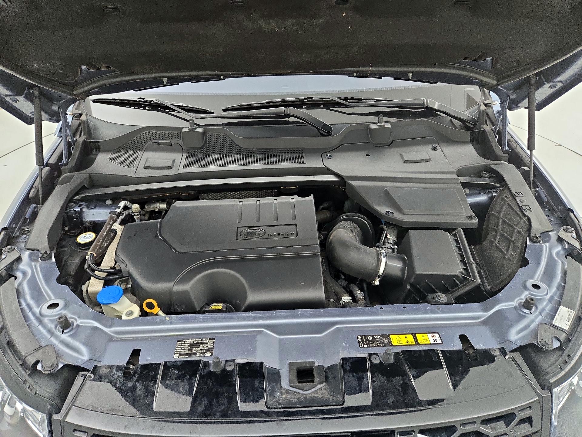 Thumbnail: 2019 Land Rover Discovery Sport - 19