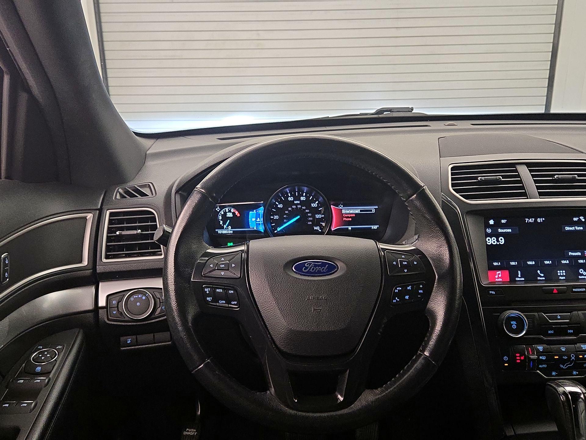 Thumbnail: 2017 Ford Explorer - 10