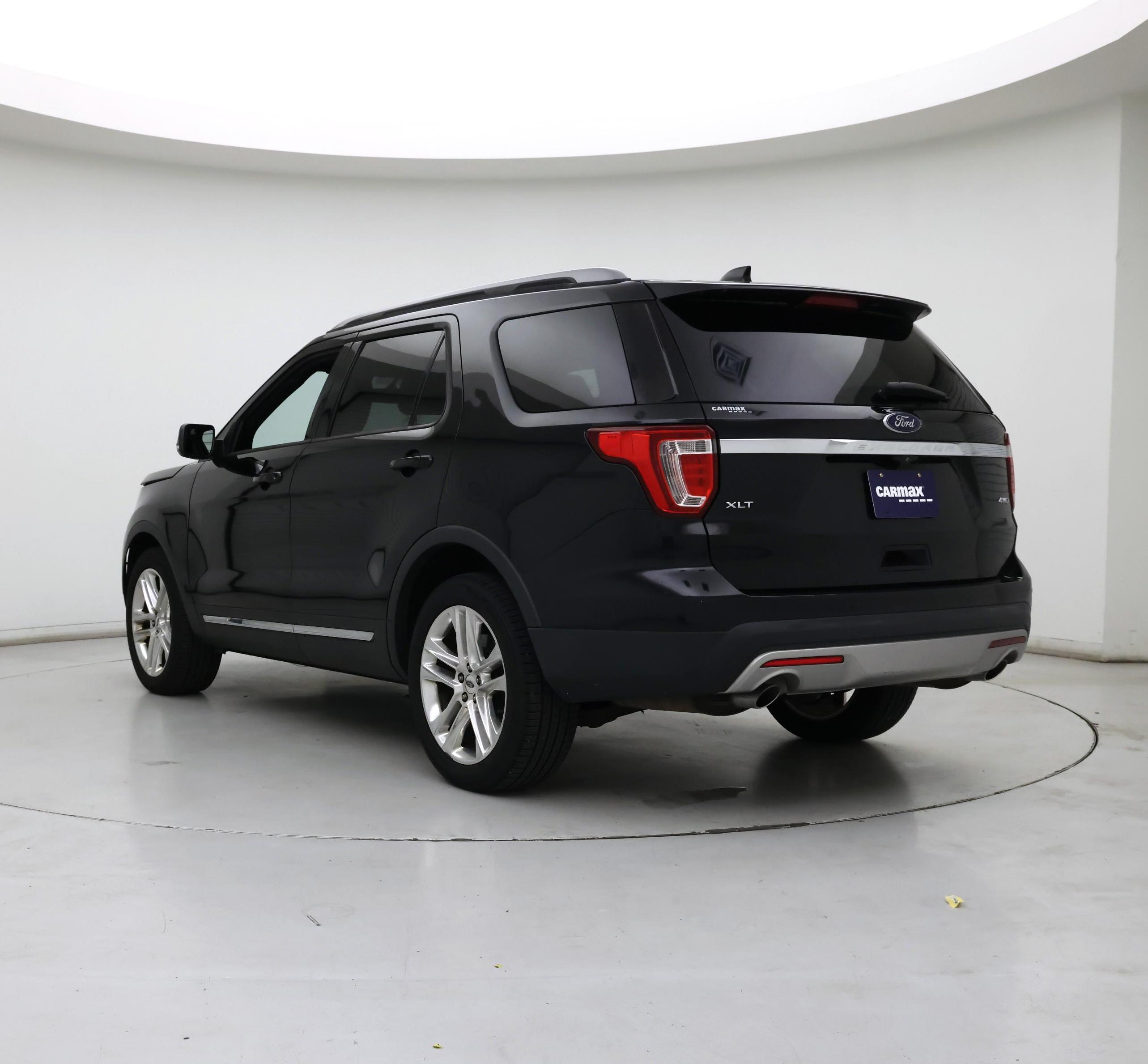 Thumbnail: 2017 Ford Explorer - 2