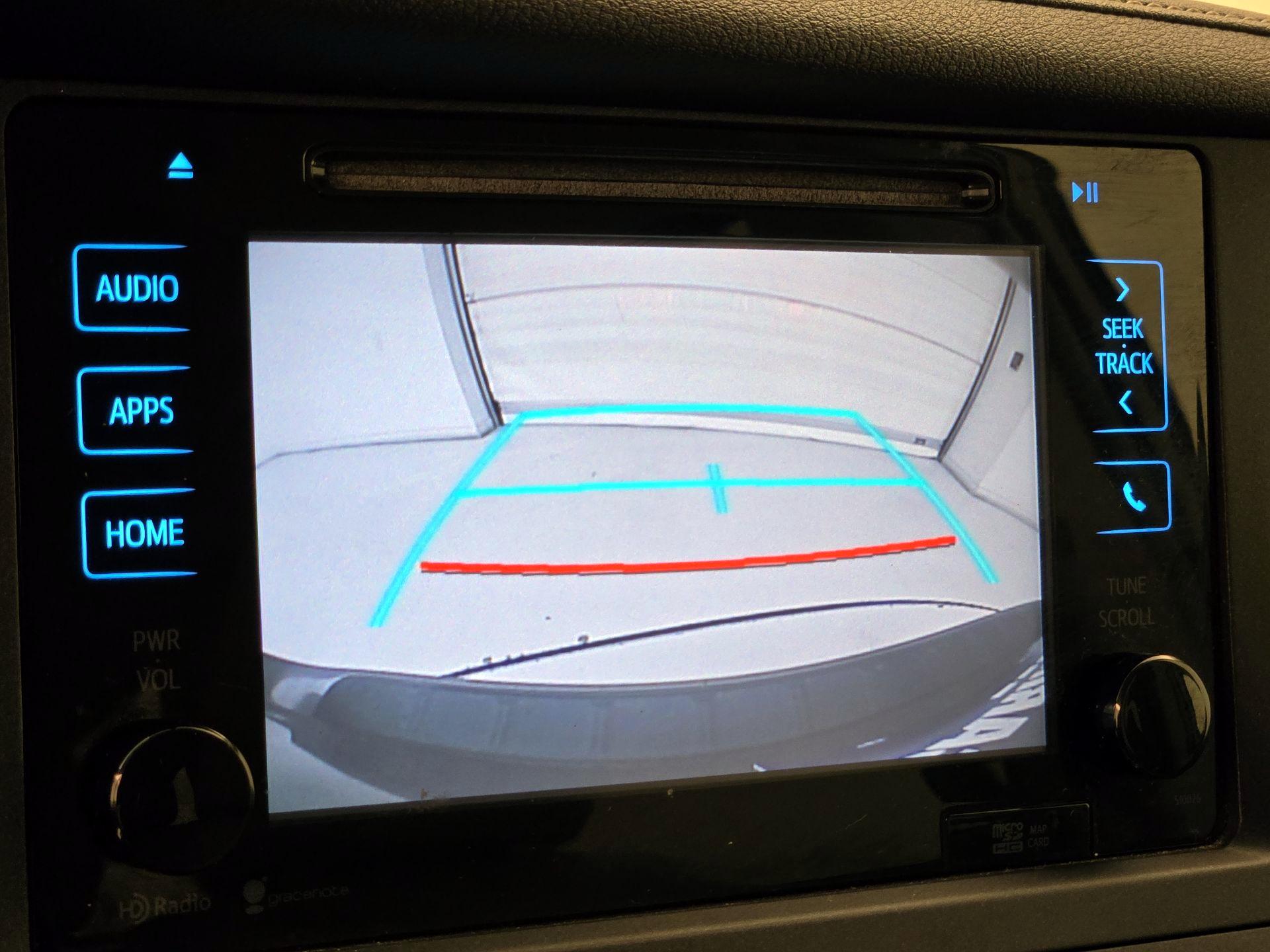 Thumbnail: 2015 Toyota Sienna - 15