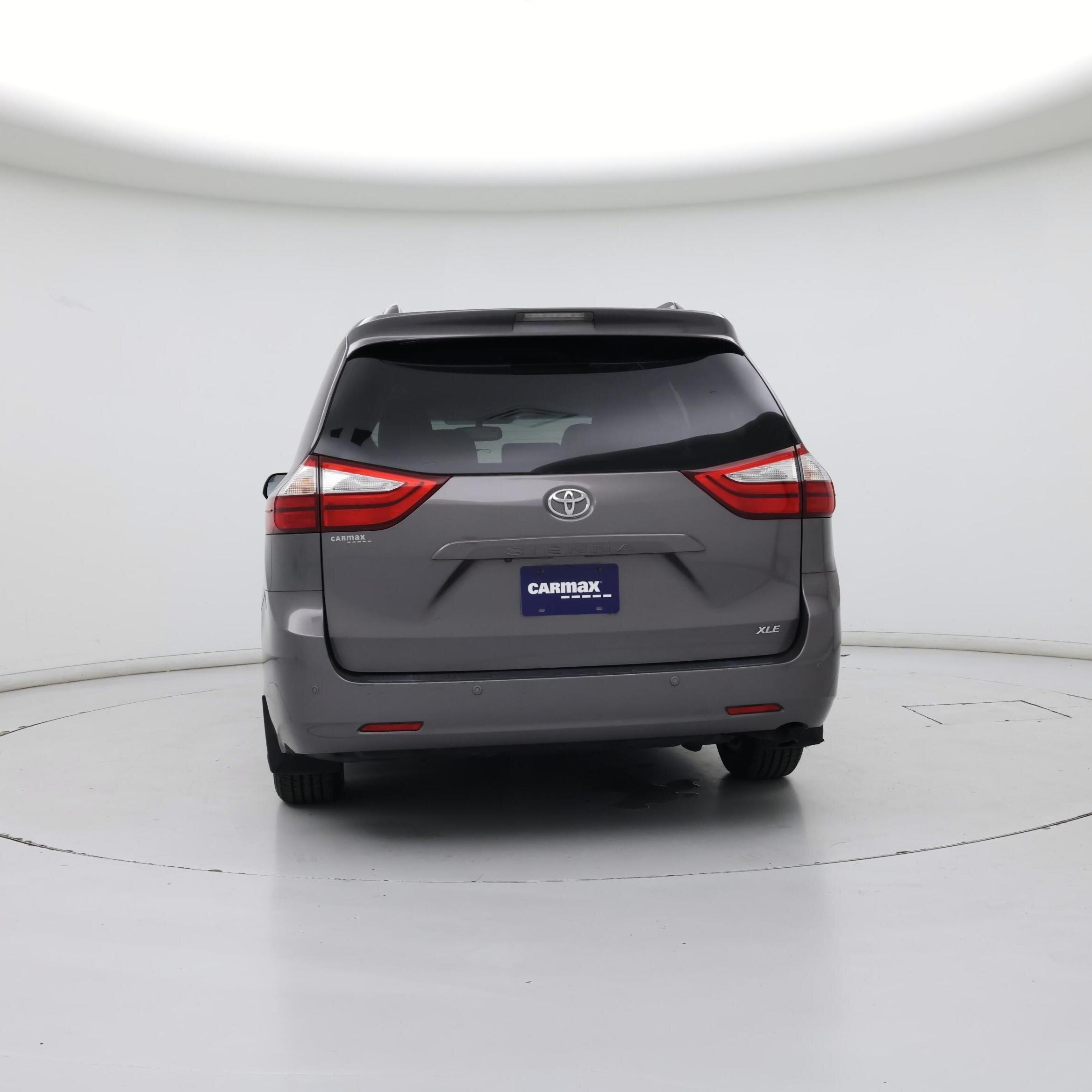 Thumbnail: 2015 Toyota Sienna - 6