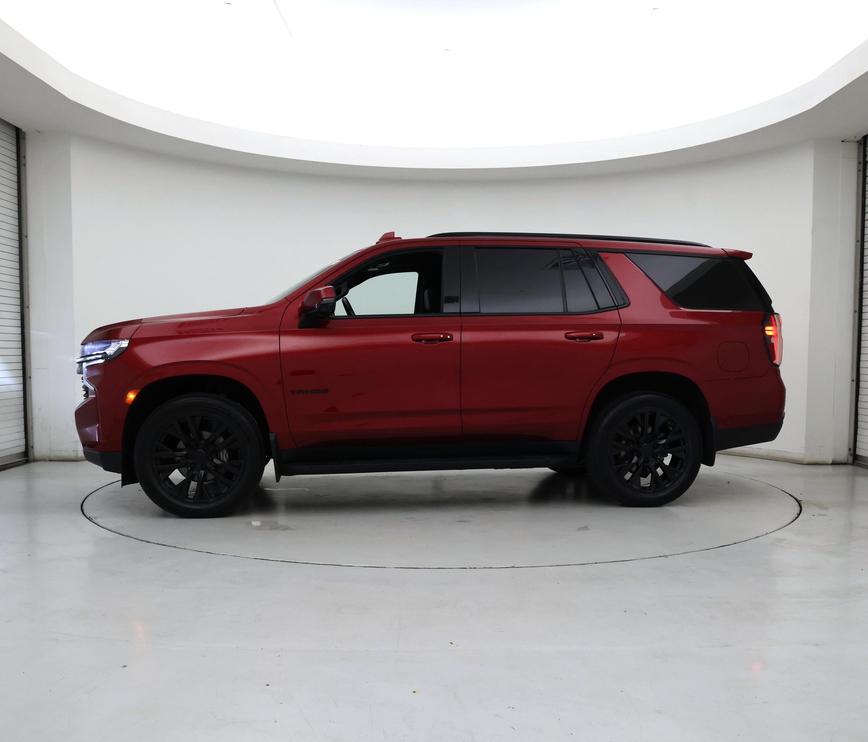 Thumbnail: 2022 Chevrolet Tahoe - 3