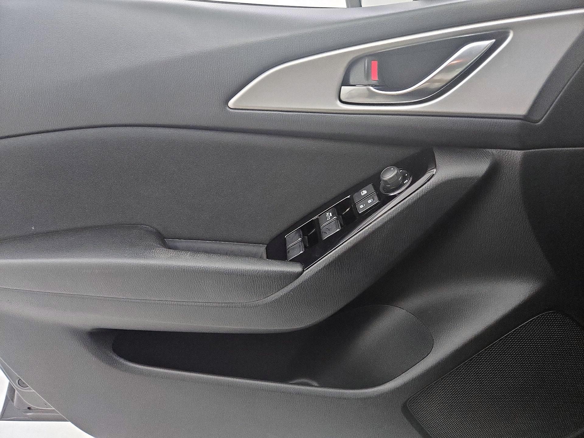 Thumbnail: 2017 Mazda Mazda3 - 12