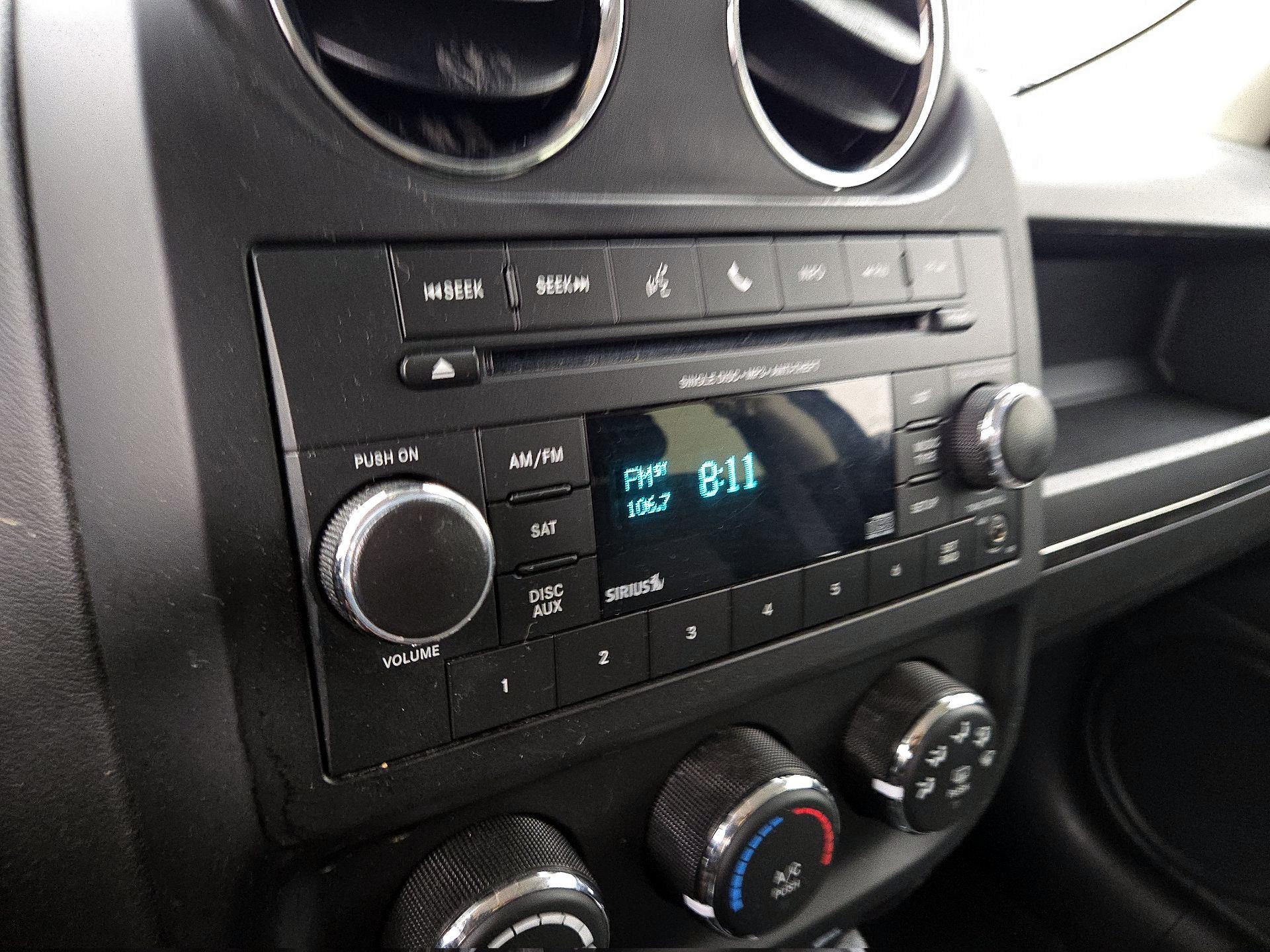 Thumbnail: 2016 Jeep Patriot - 13