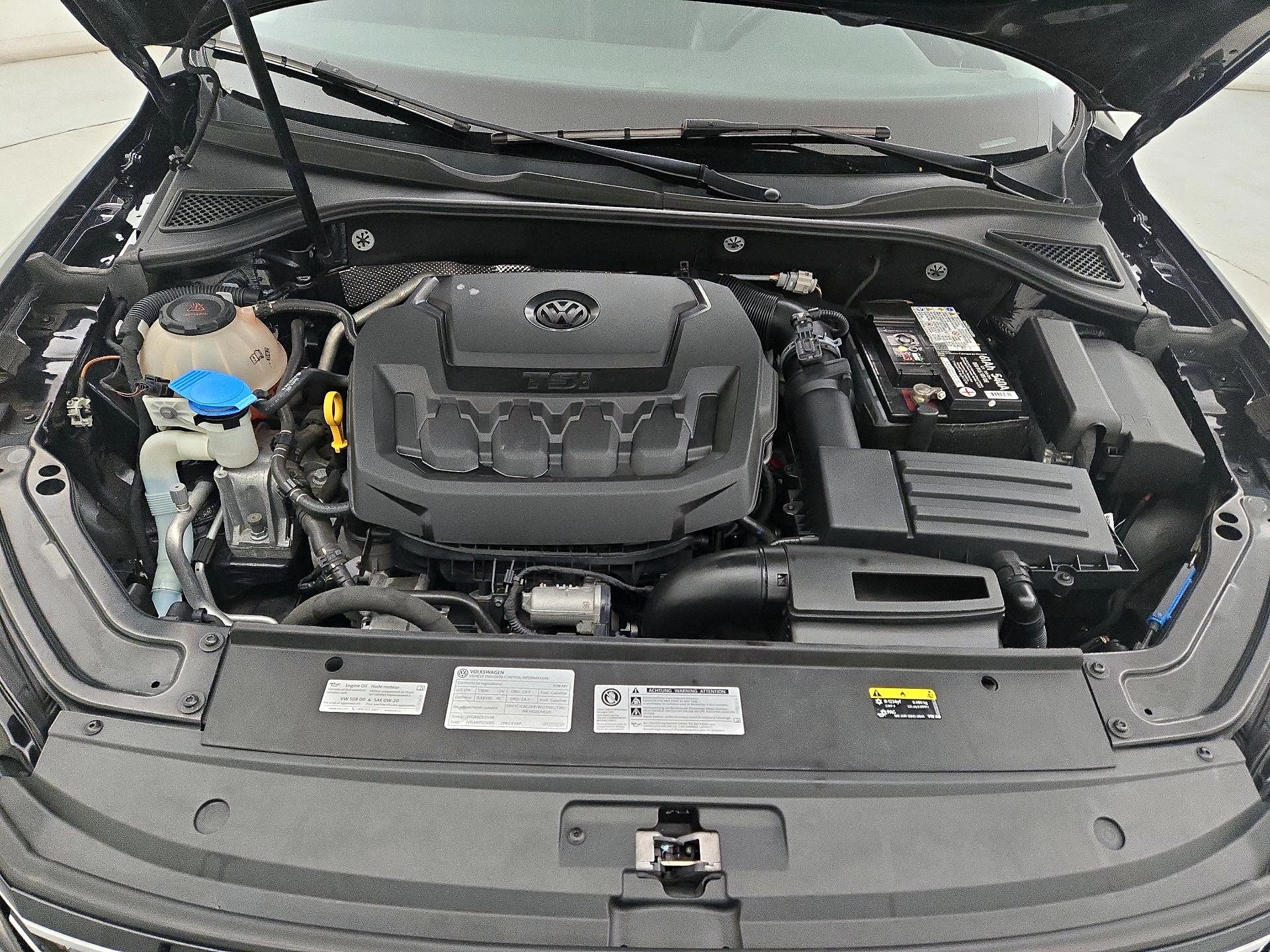 Thumbnail: 2018 Volkswagen Passat - 19