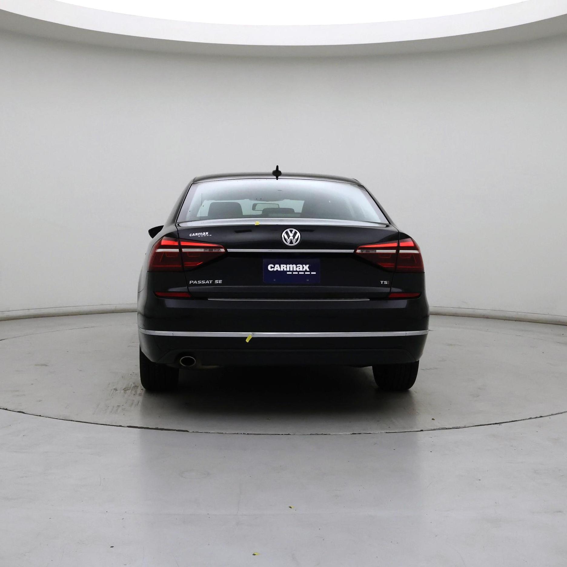 Thumbnail: 2018 Volkswagen Passat - 6
