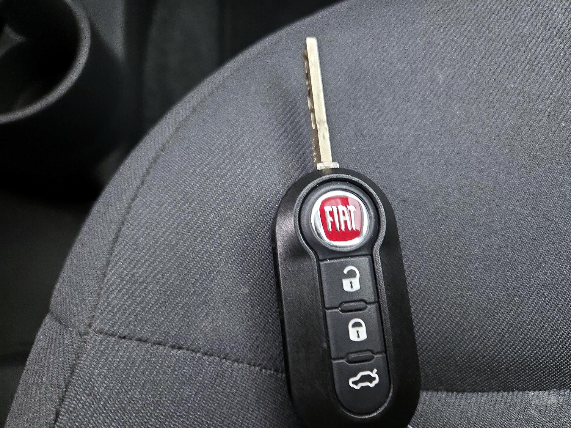 Thumbnail: 2016 Fiat 500 - 18