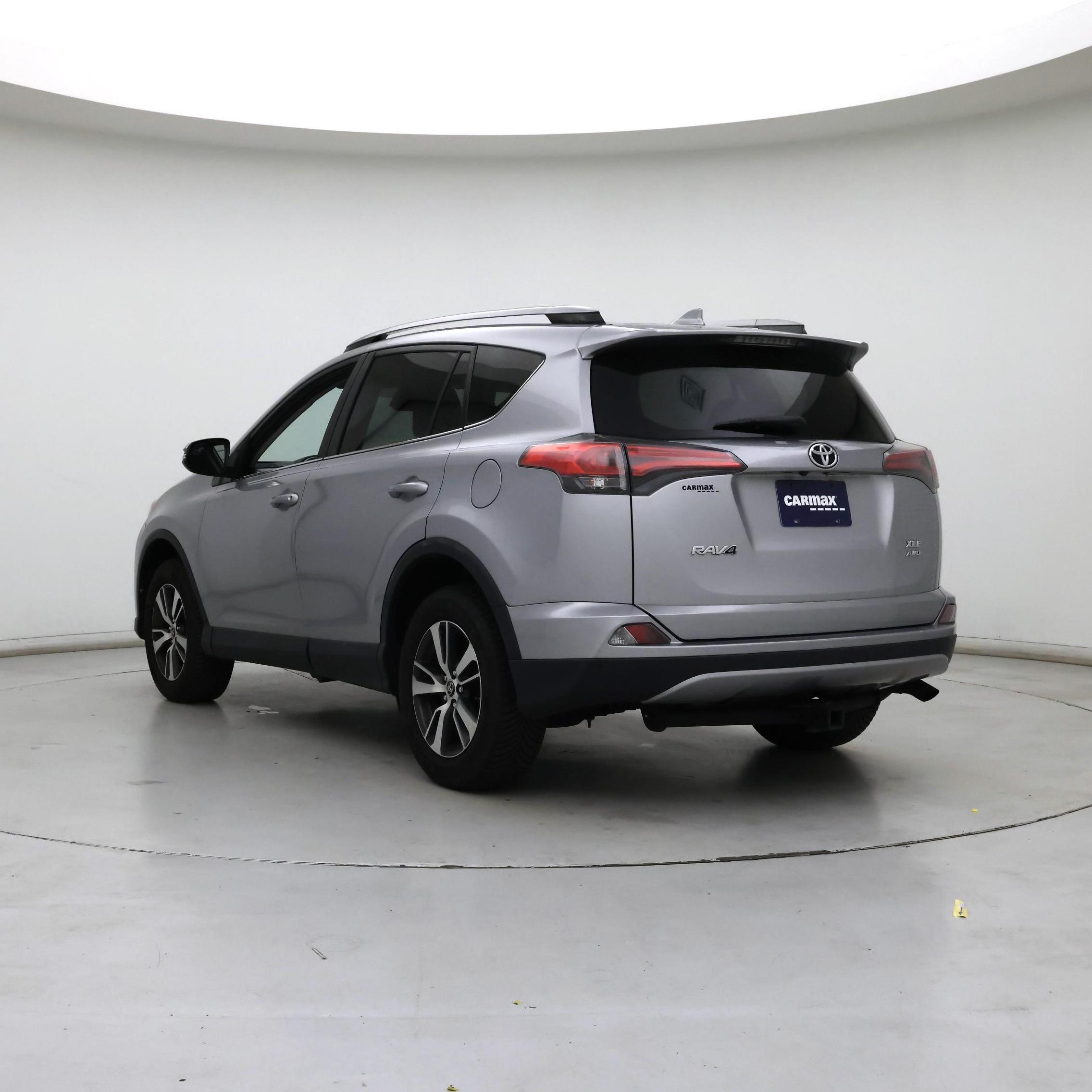 Thumbnail: 2017 Toyota RAV4 - 2