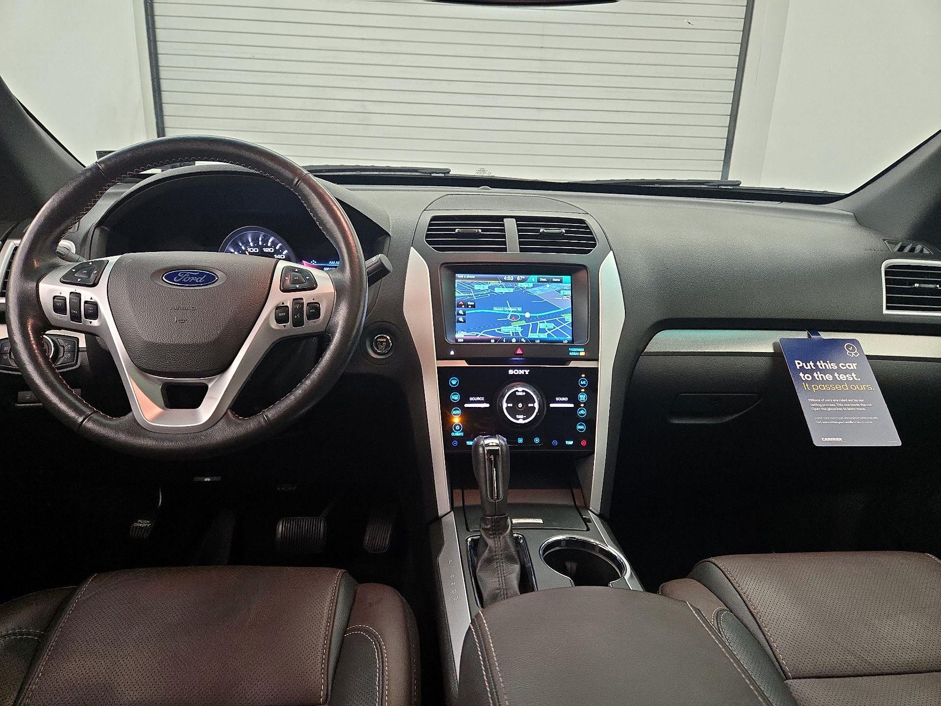 Thumbnail: 2015 Ford Explorer - 9