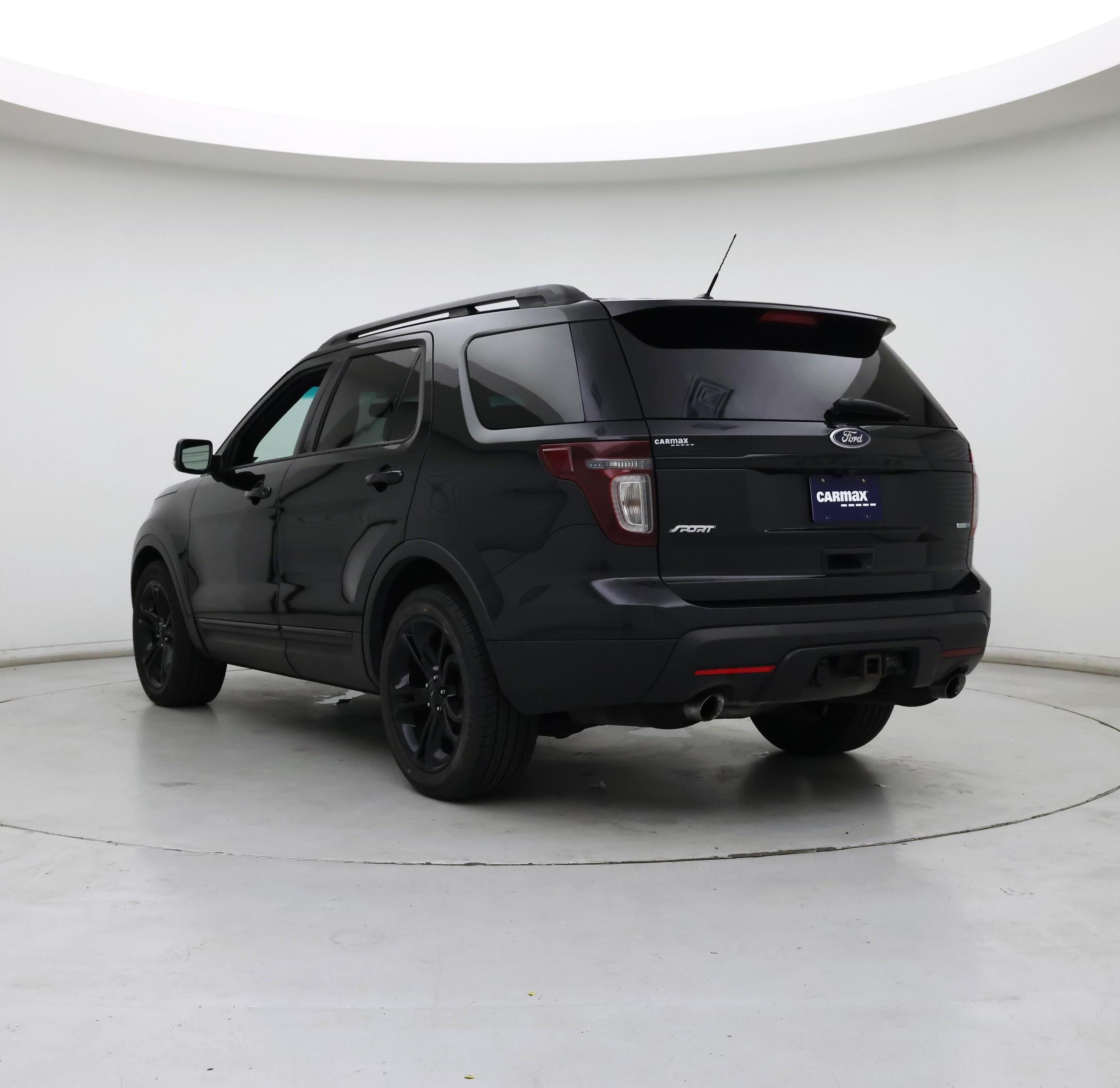 Thumbnail: 2015 Ford Explorer - 2