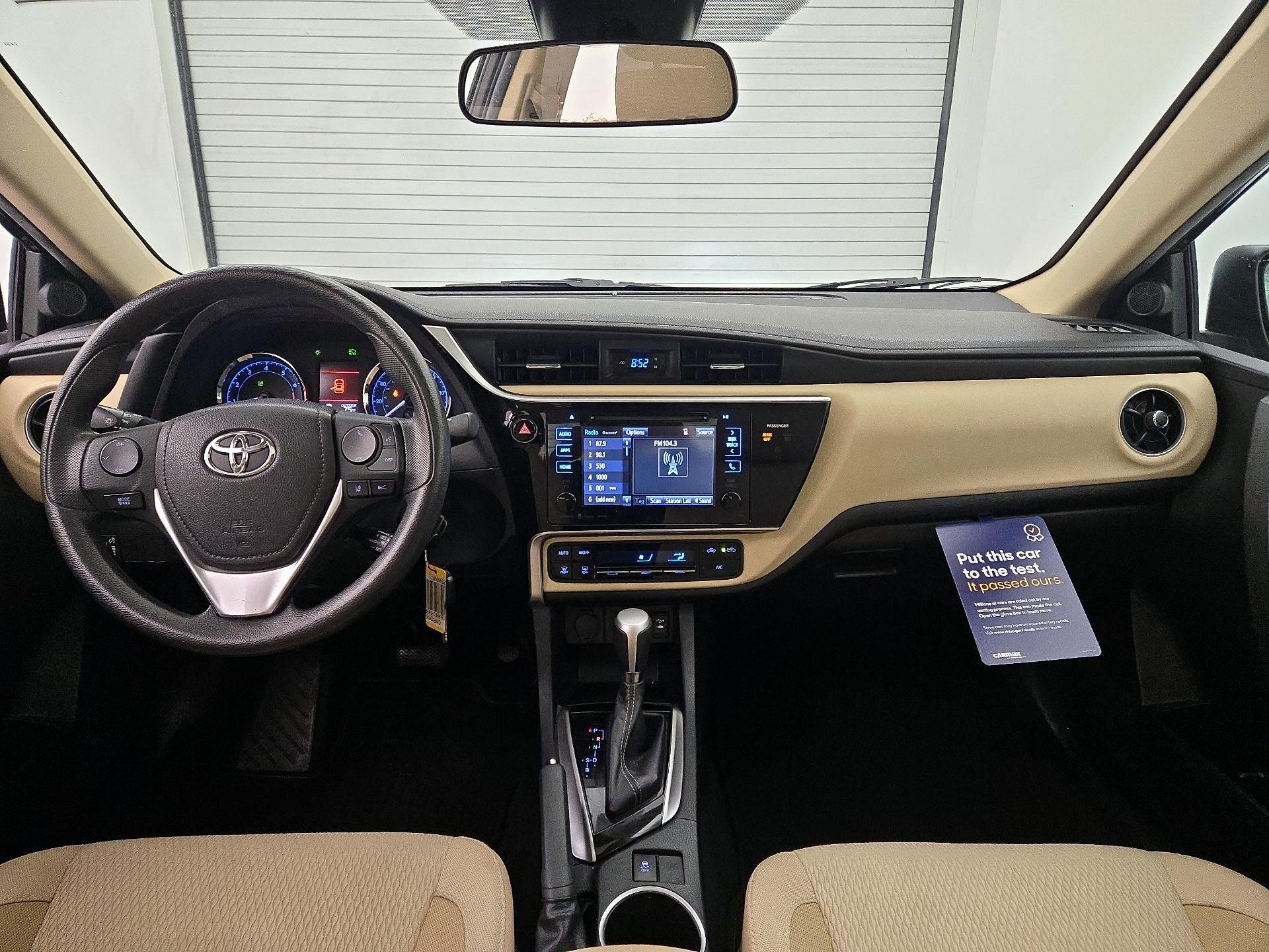 Thumbnail: 2017 Toyota Corolla - 9