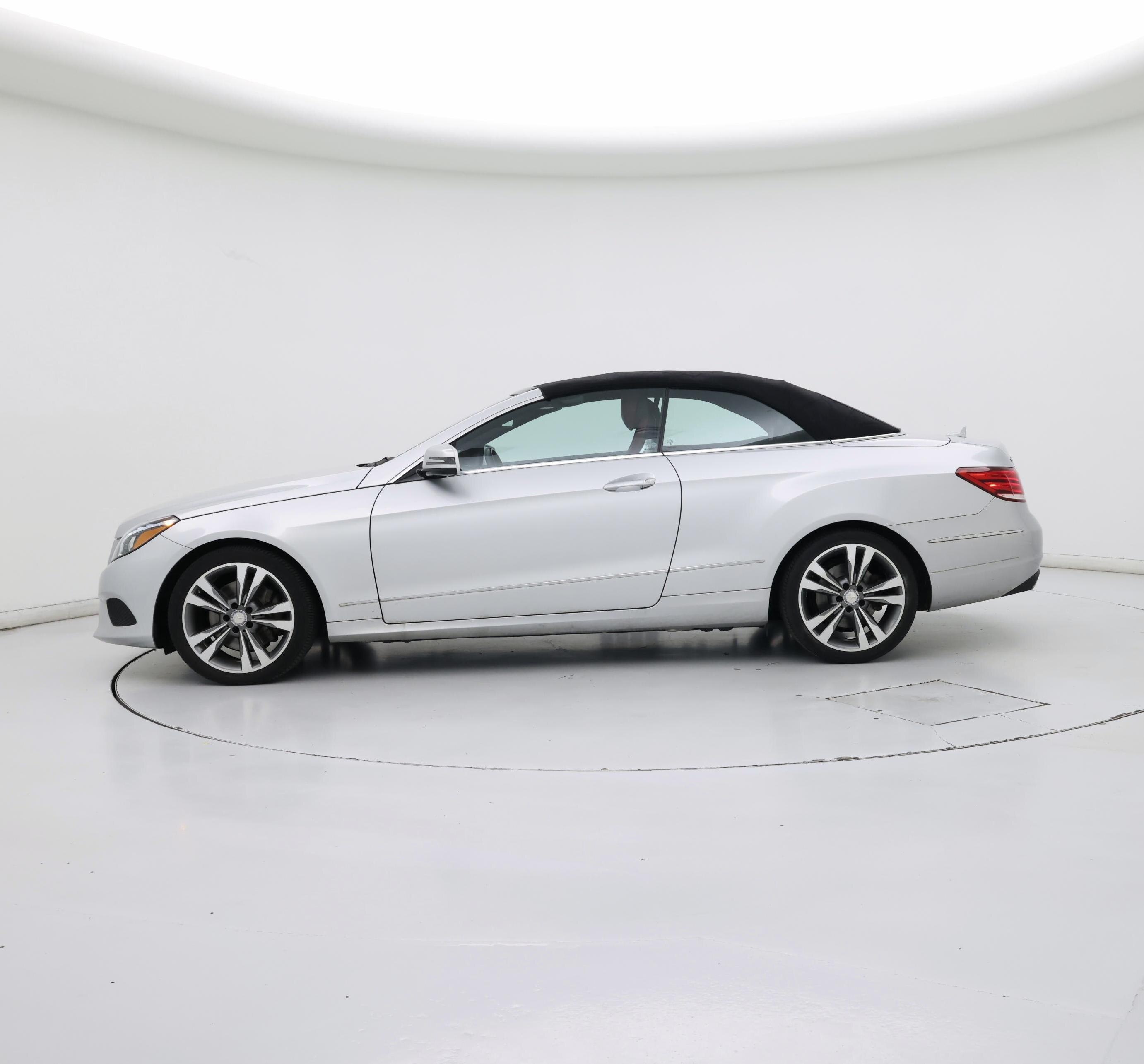 Thumbnail: 2017 Mercedes-Benz E-Class - 3