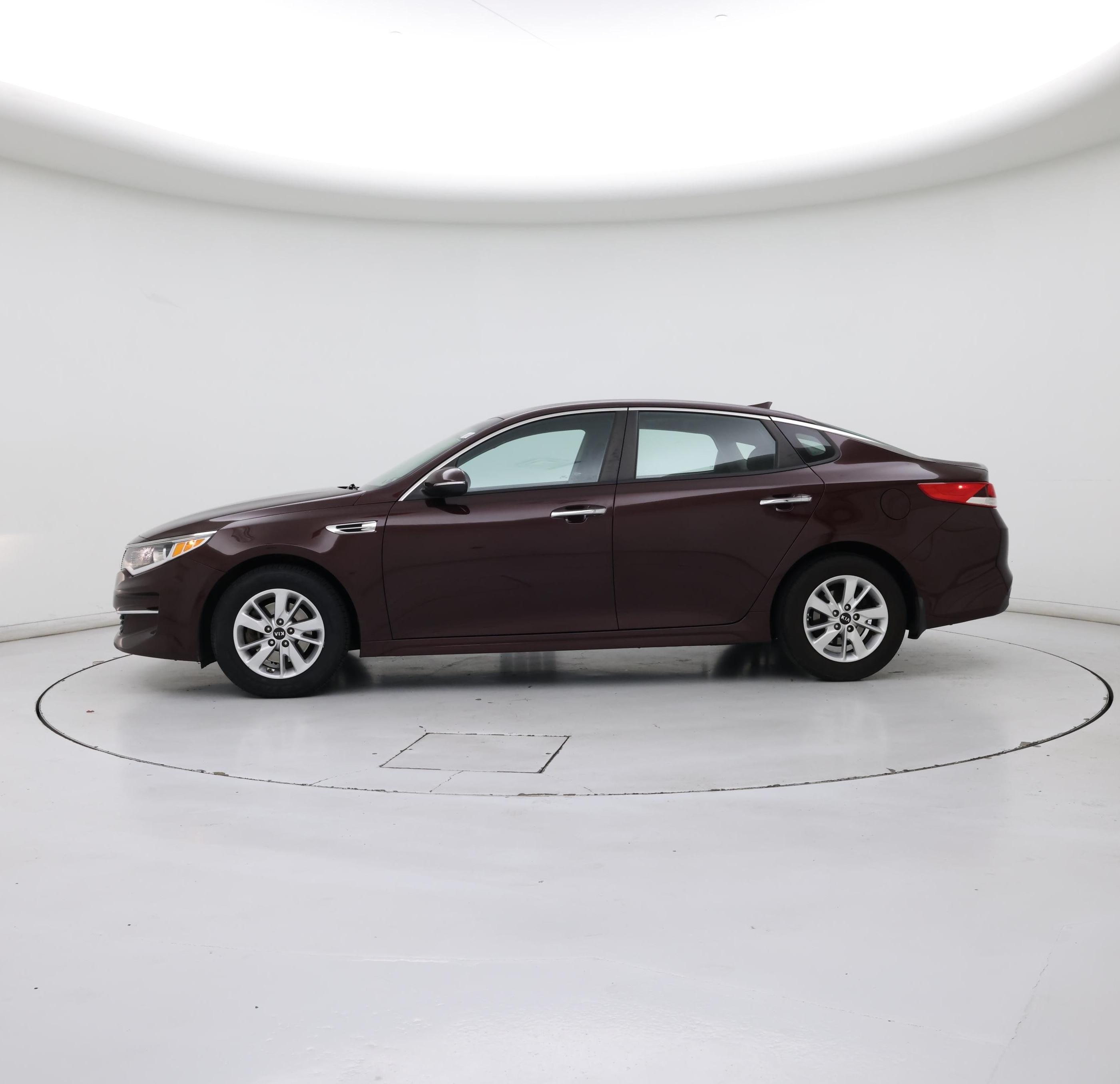 Thumbnail: 2017 Kia Optima - 3