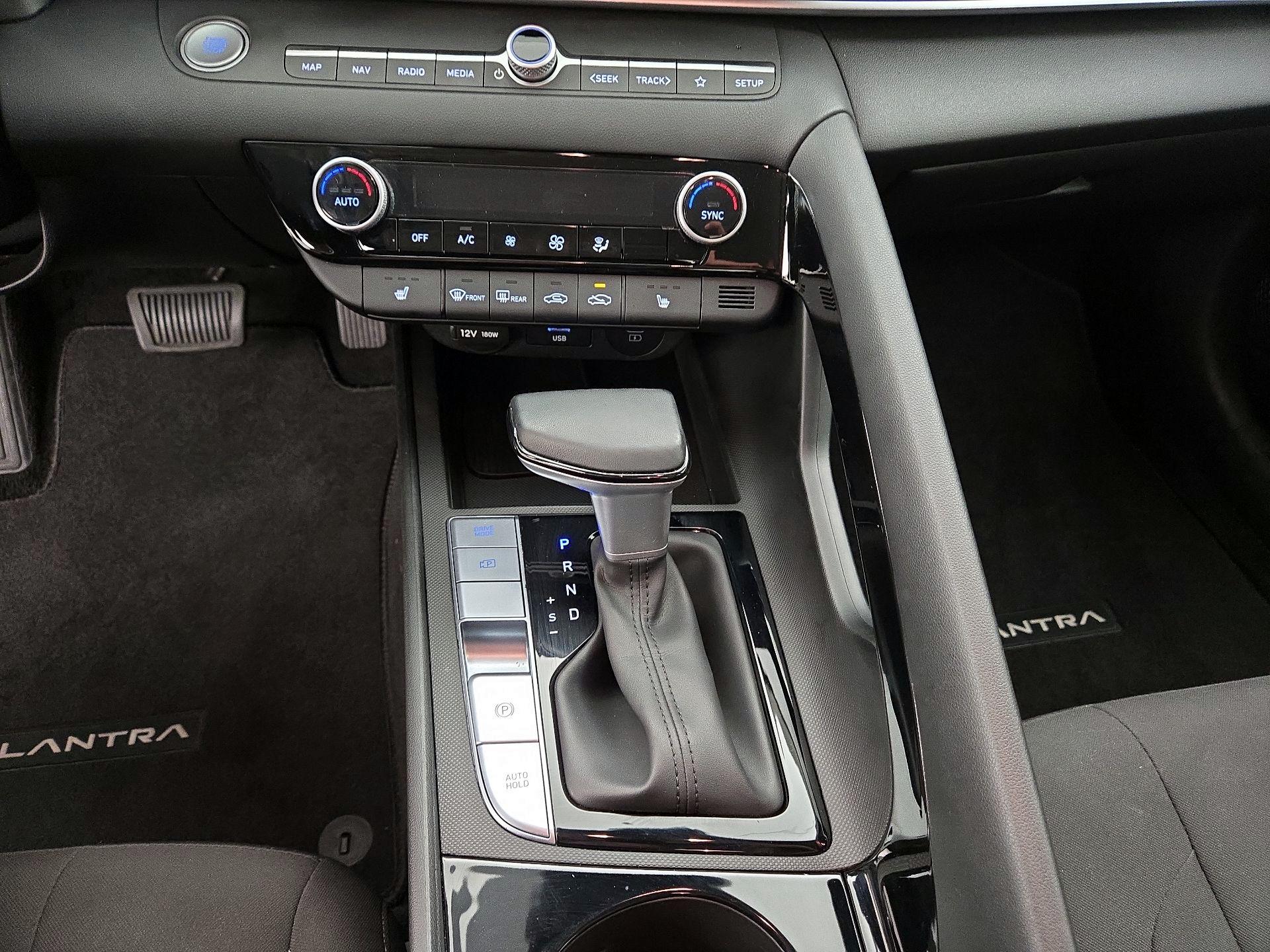 Thumbnail: 2024 Hyundai Elantra - 18