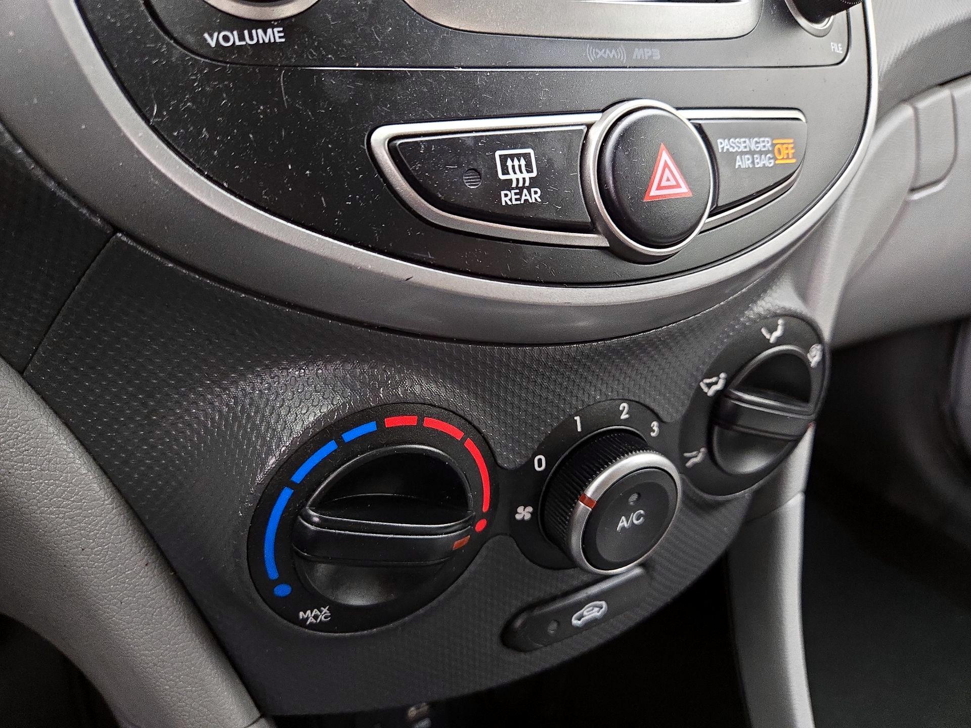 Thumbnail: 2017 Hyundai Accent - 15