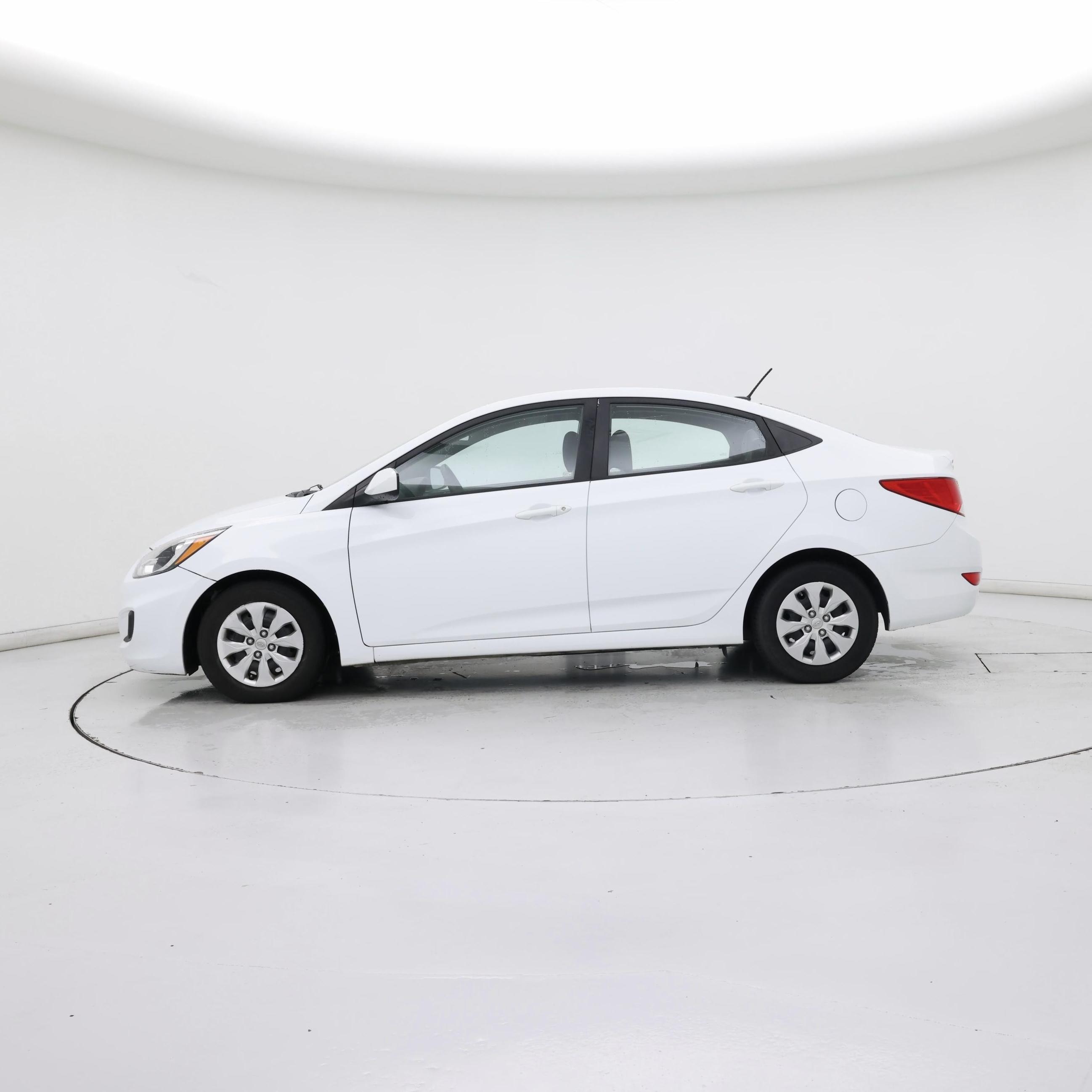 Thumbnail: 2017 Hyundai Accent - 3