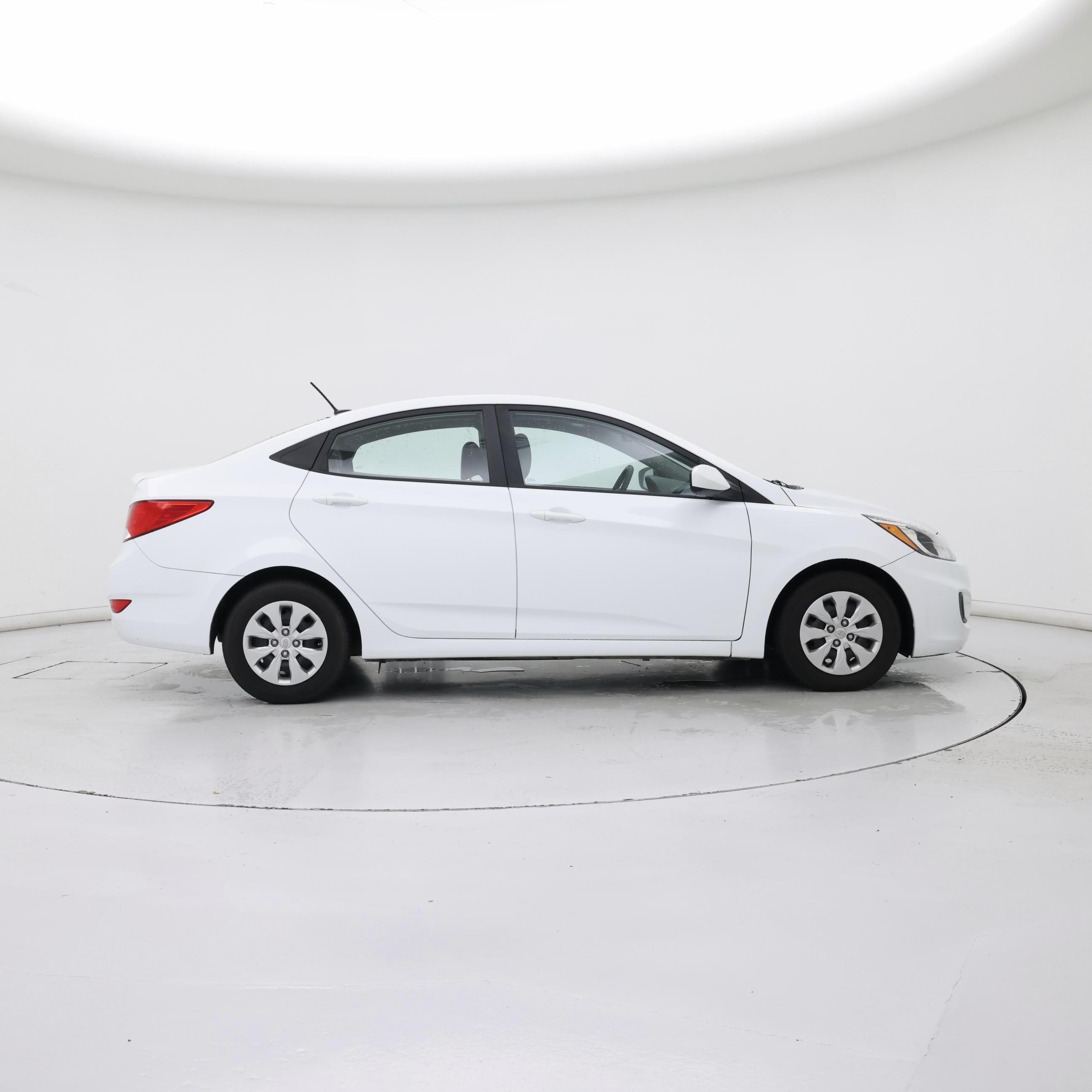 Thumbnail: 2017 Hyundai Accent - 7