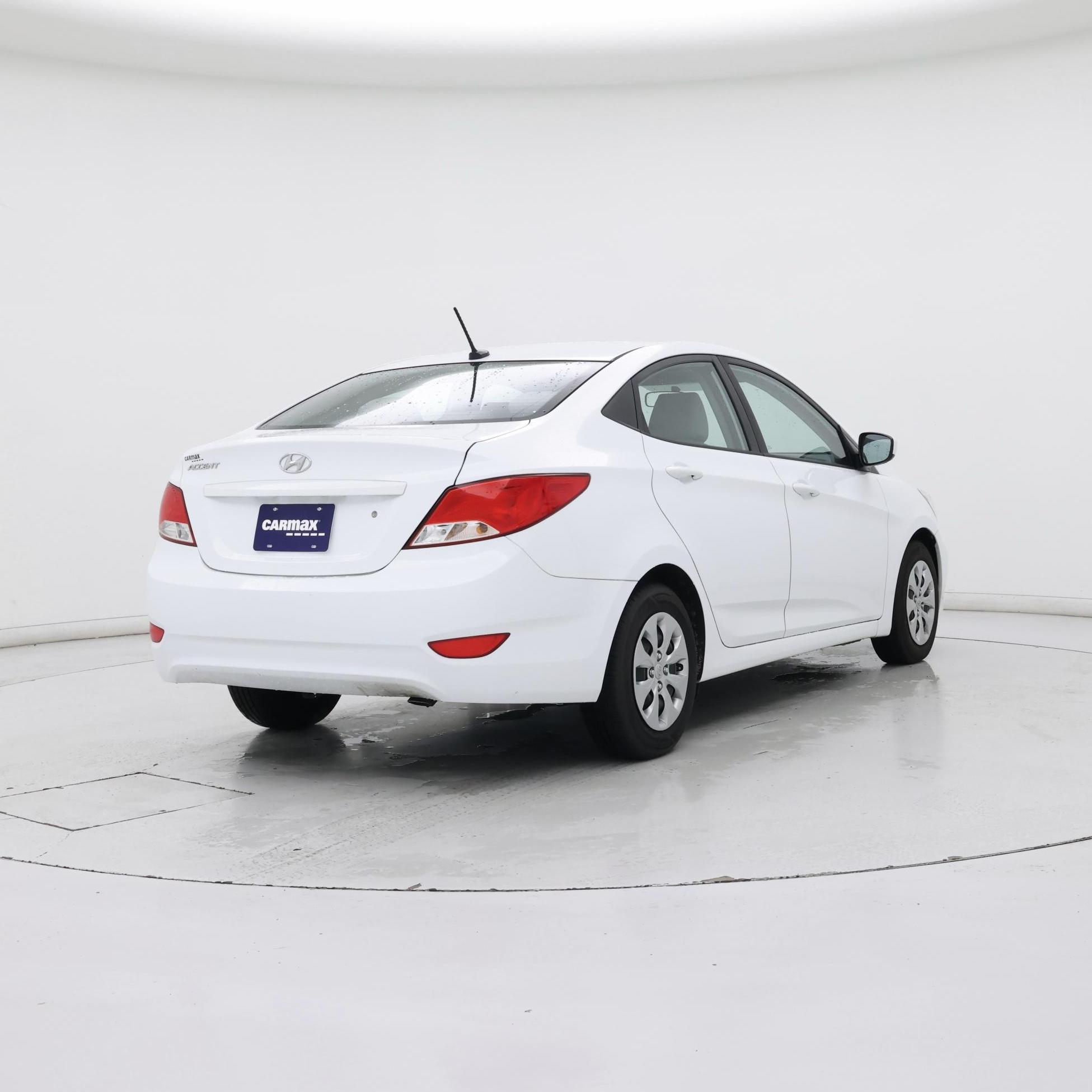 Thumbnail: 2017 Hyundai Accent - 8