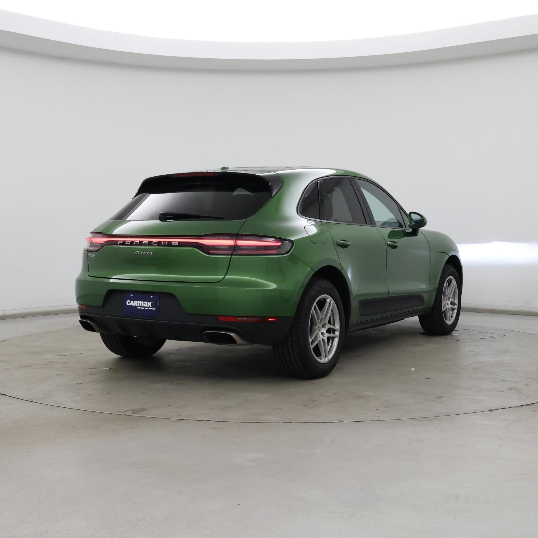 Thumbnail: 2020 Porsche Macan - 8