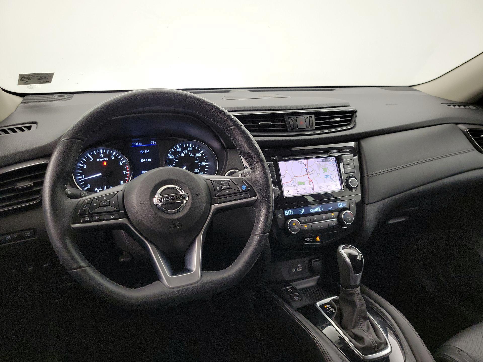 Thumbnail: 2020 Nissan Rogue - 9