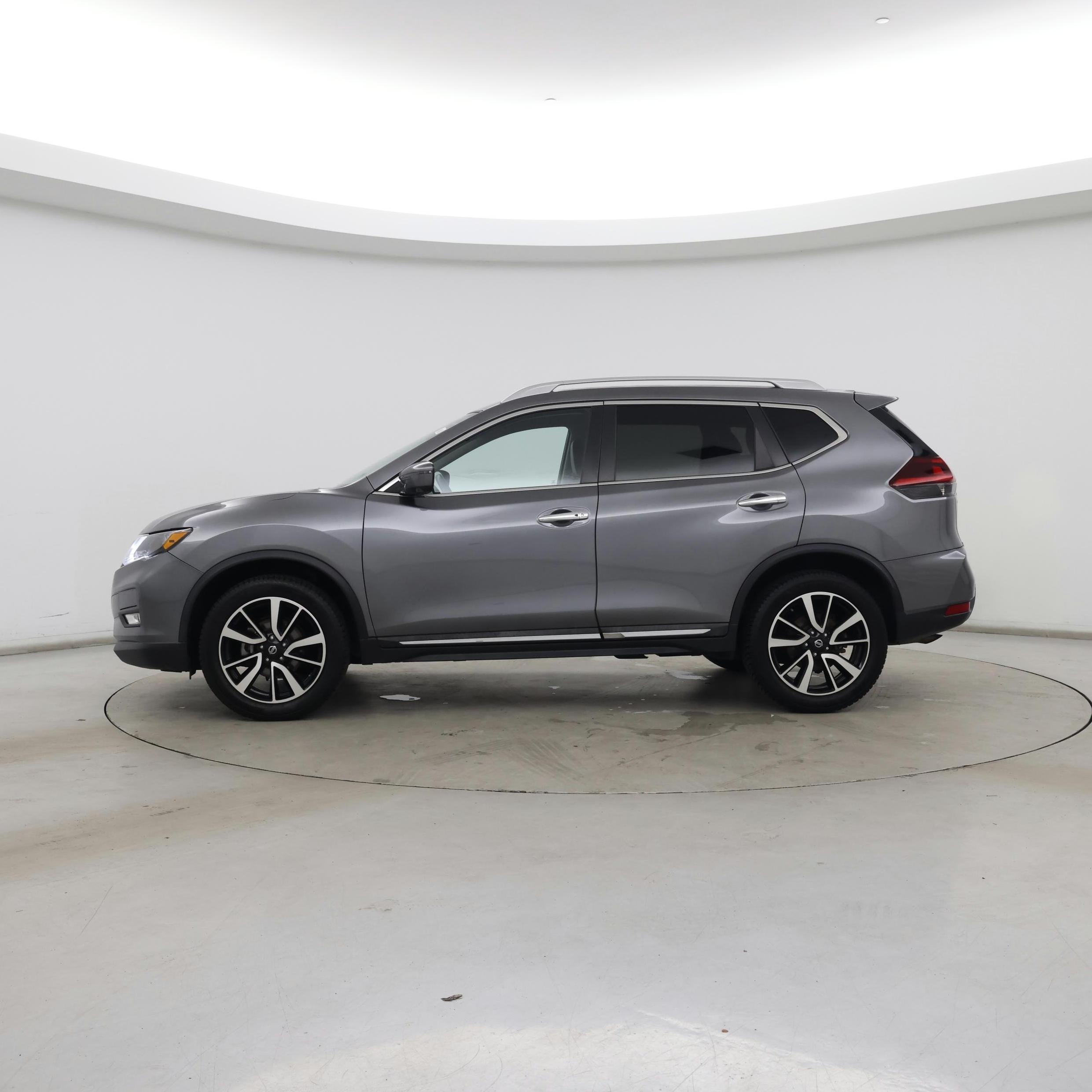 Thumbnail: 2020 Nissan Rogue - 3