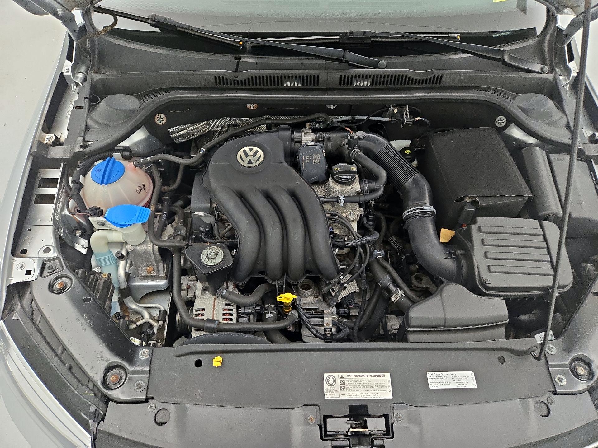 Thumbnail: 2015 Volkswagen Jetta - 20