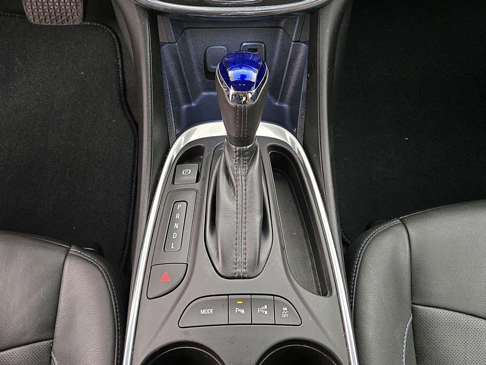 Thumbnail: 2018 Chevrolet Volt - 18