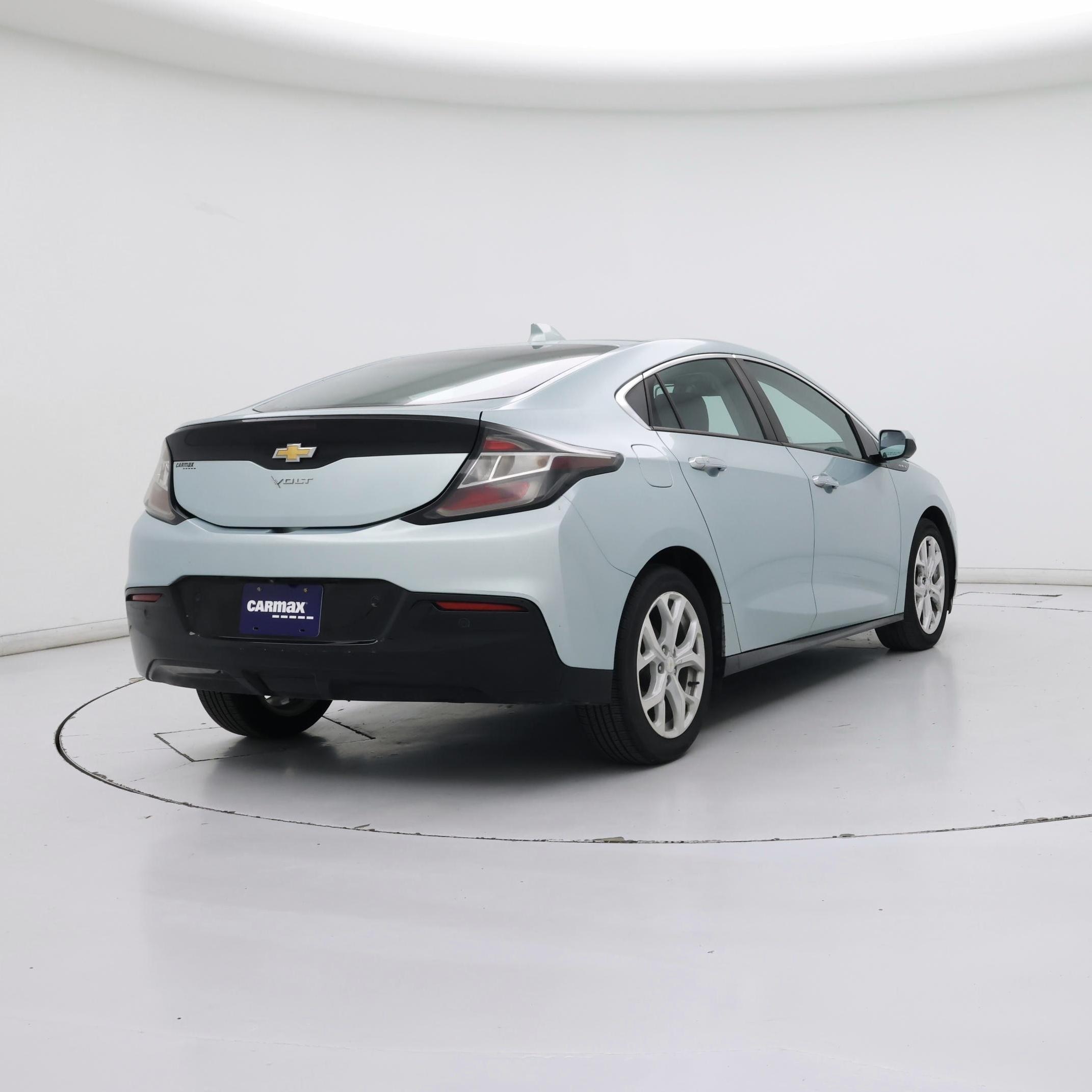 Thumbnail: 2018 Chevrolet Volt - 8