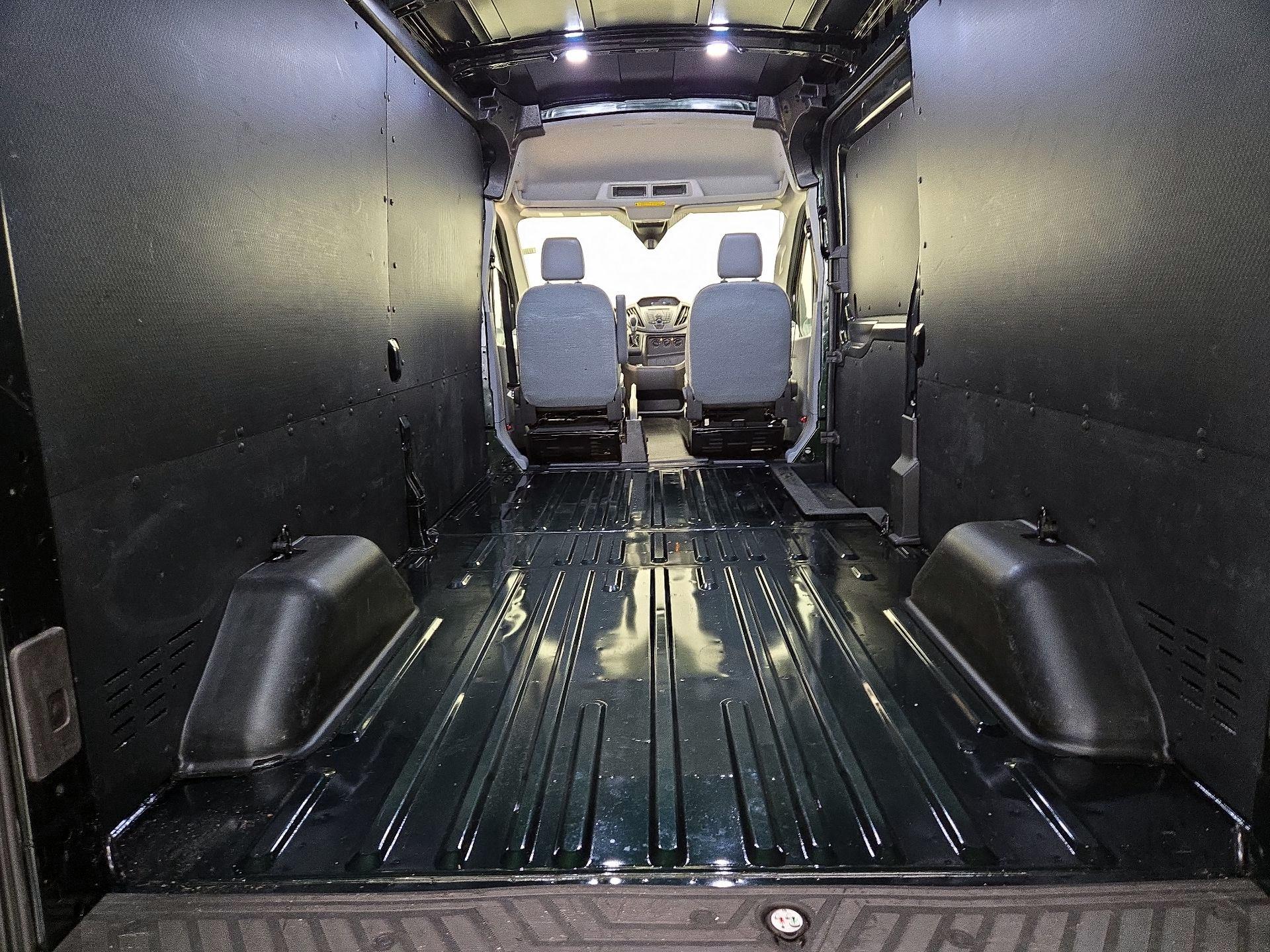 Thumbnail: 2019 Ford Transit Series - 19