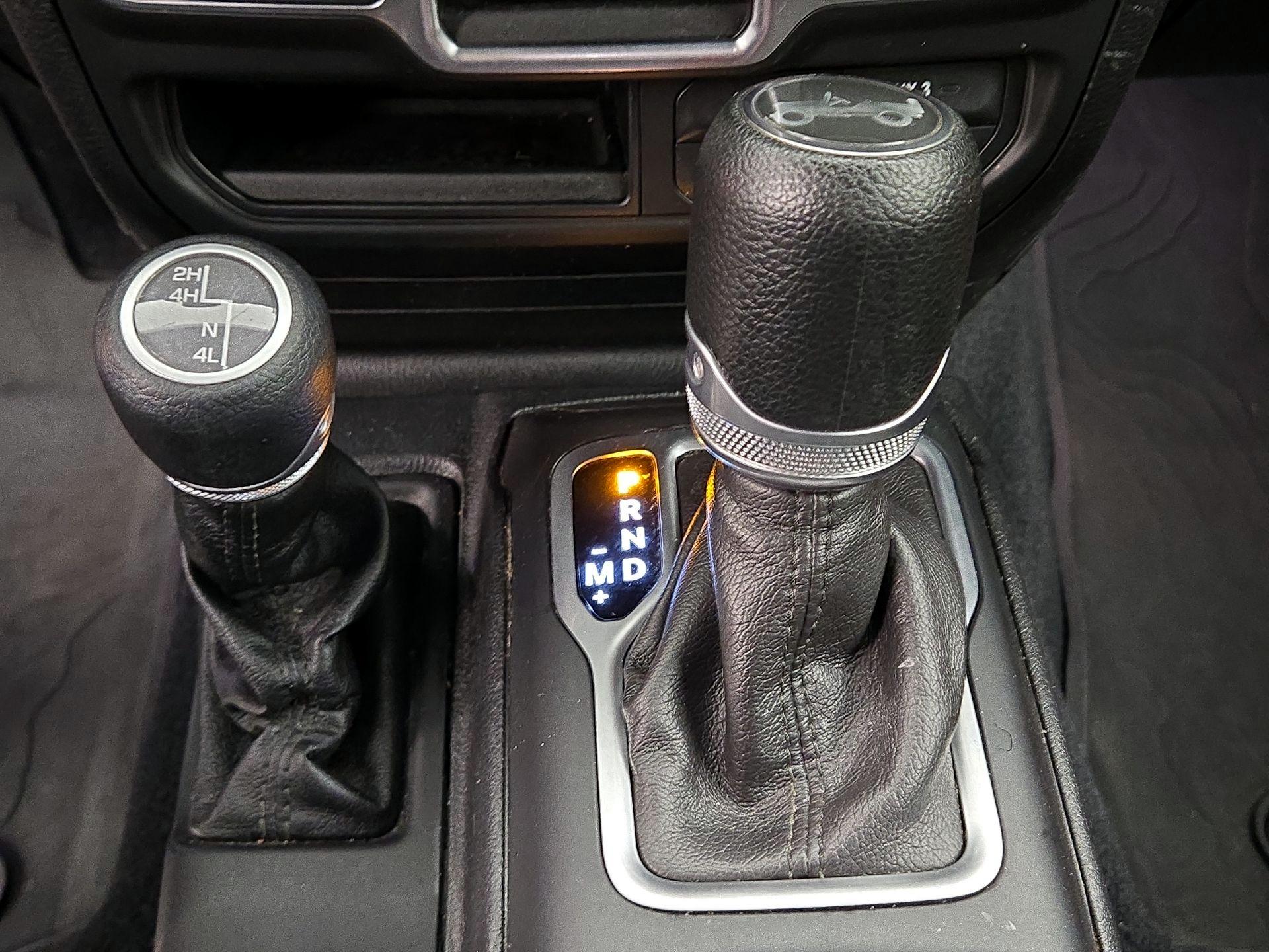 Thumbnail: 2018 Jeep Wrangler - 17