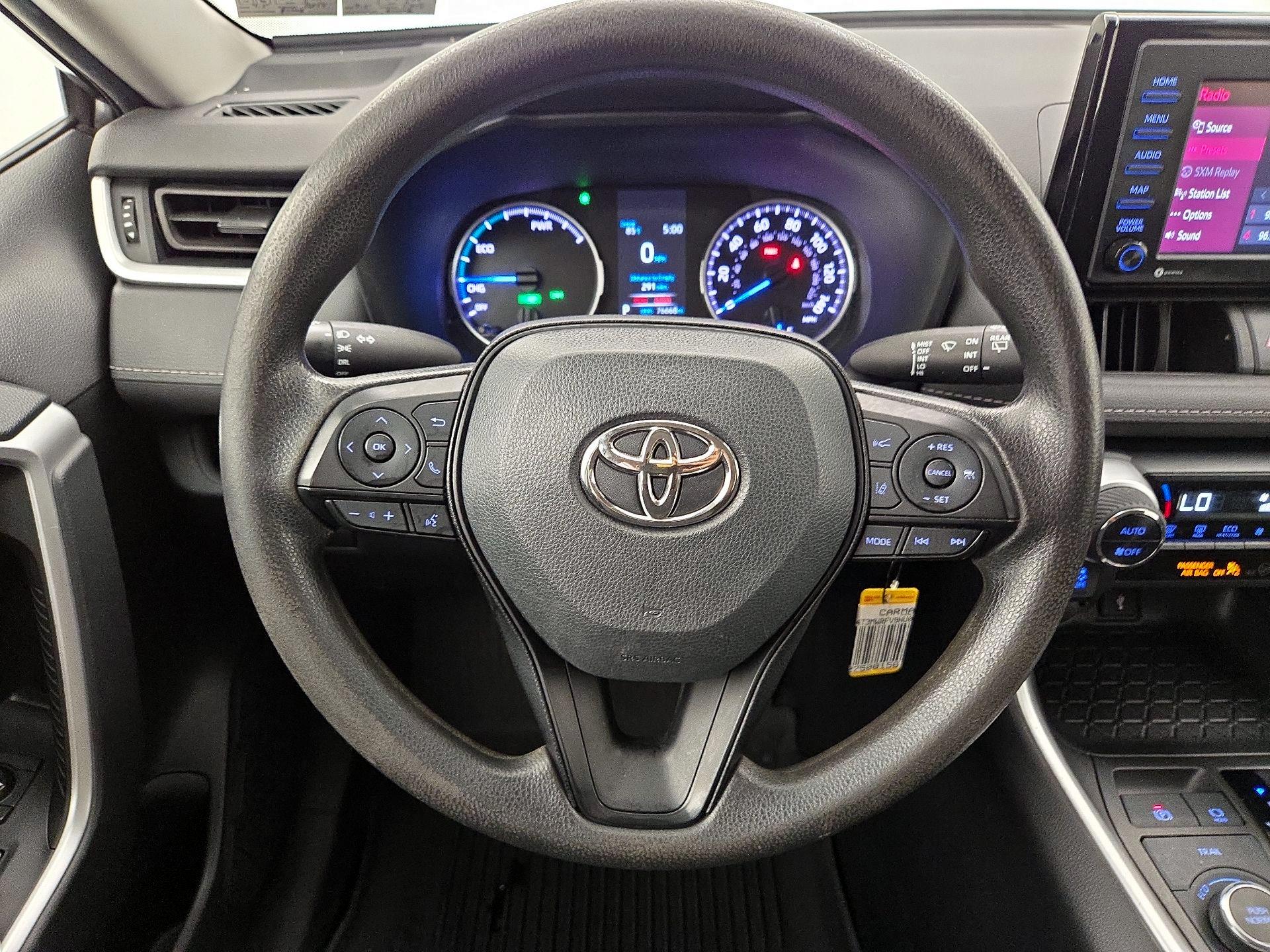 Thumbnail: 2022 Toyota RAV4 - 10