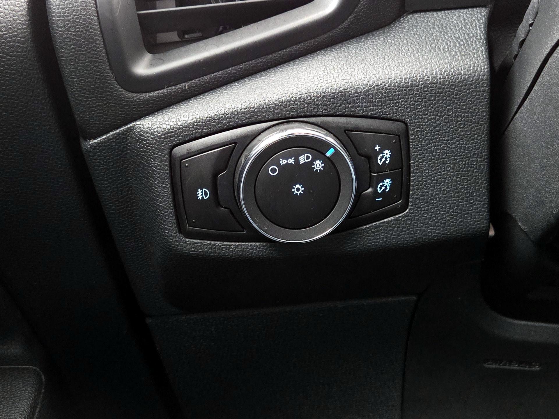 Thumbnail: 2019 Ford EcoSport - 13