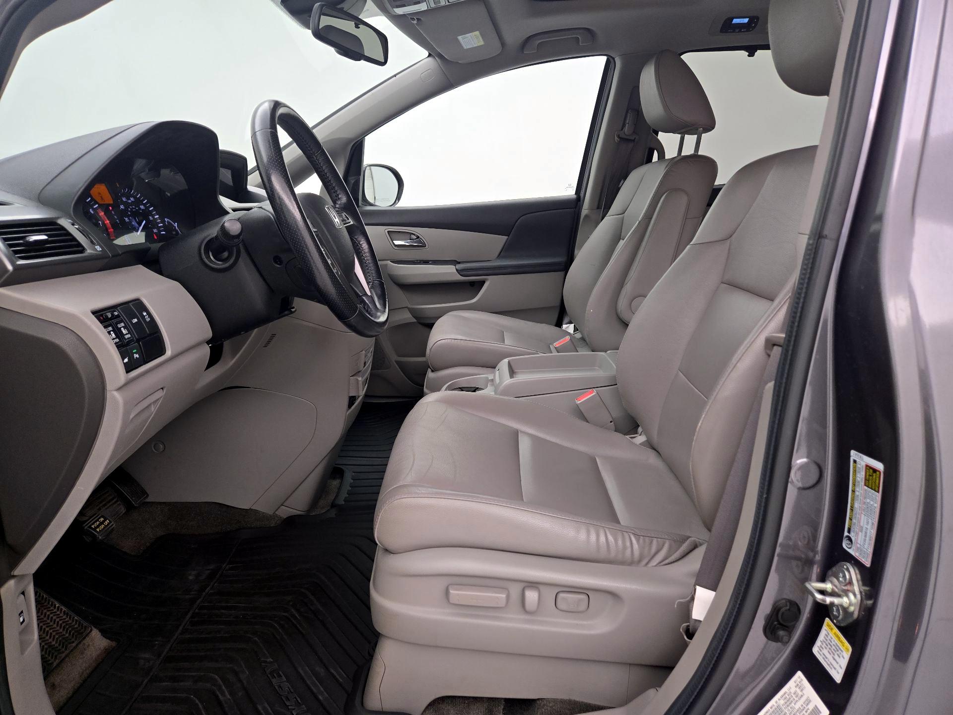 Thumbnail: 2014 Honda Odyssey - 11