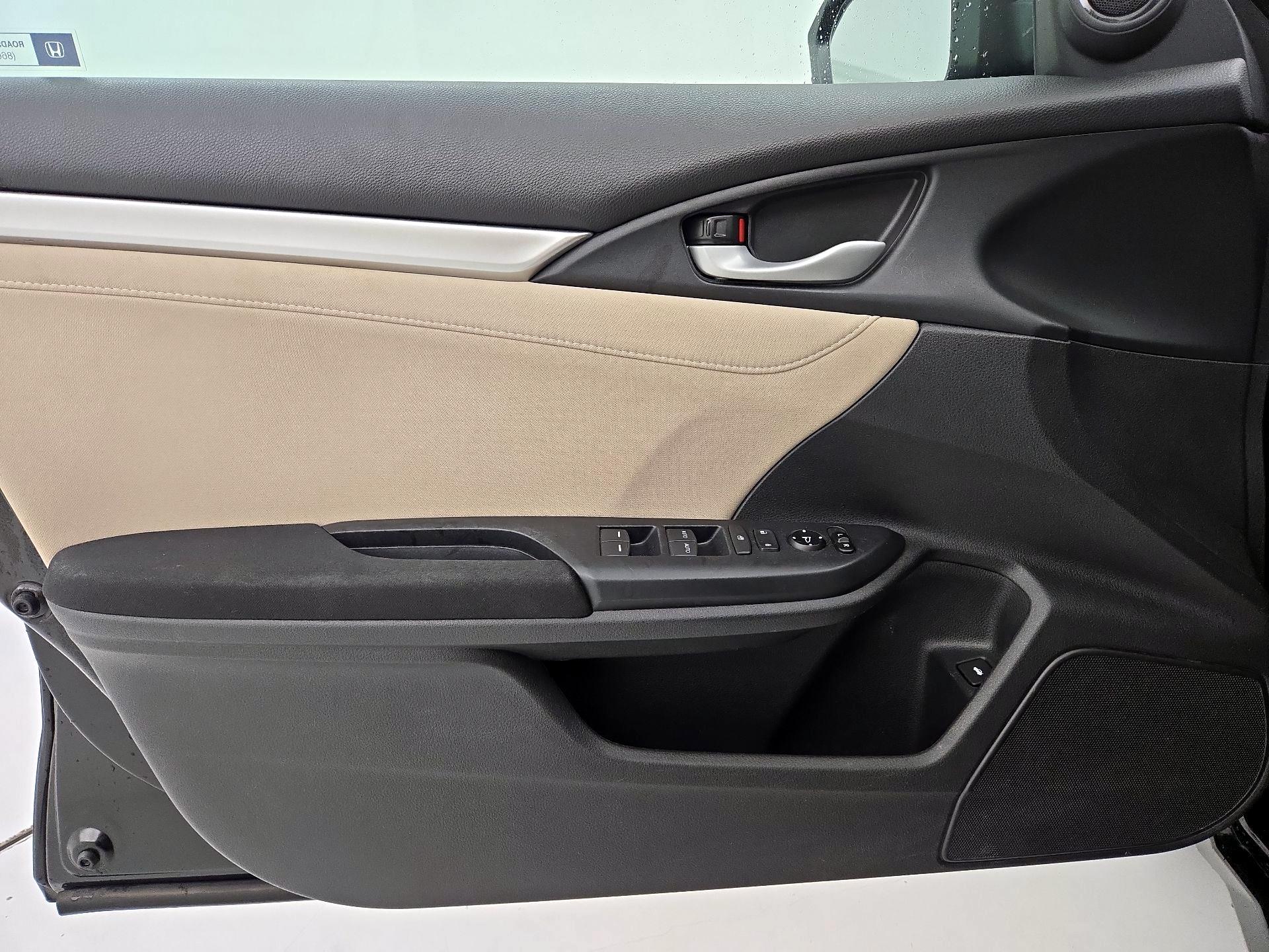 Thumbnail: 2017 Honda Civic - 12