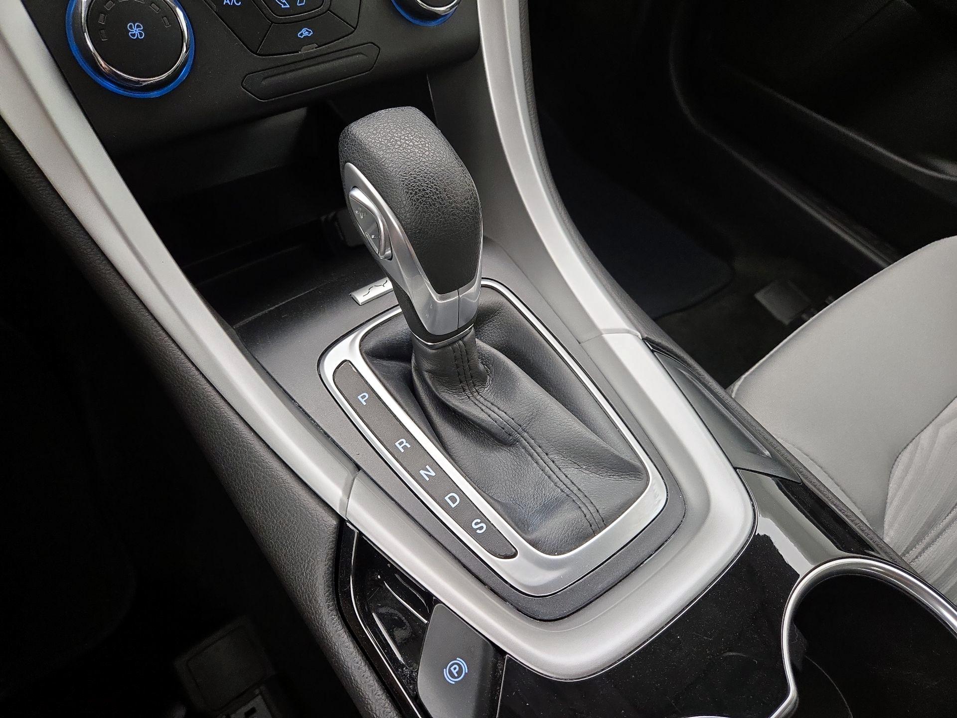 Thumbnail: 2016 Ford Fusion - 17