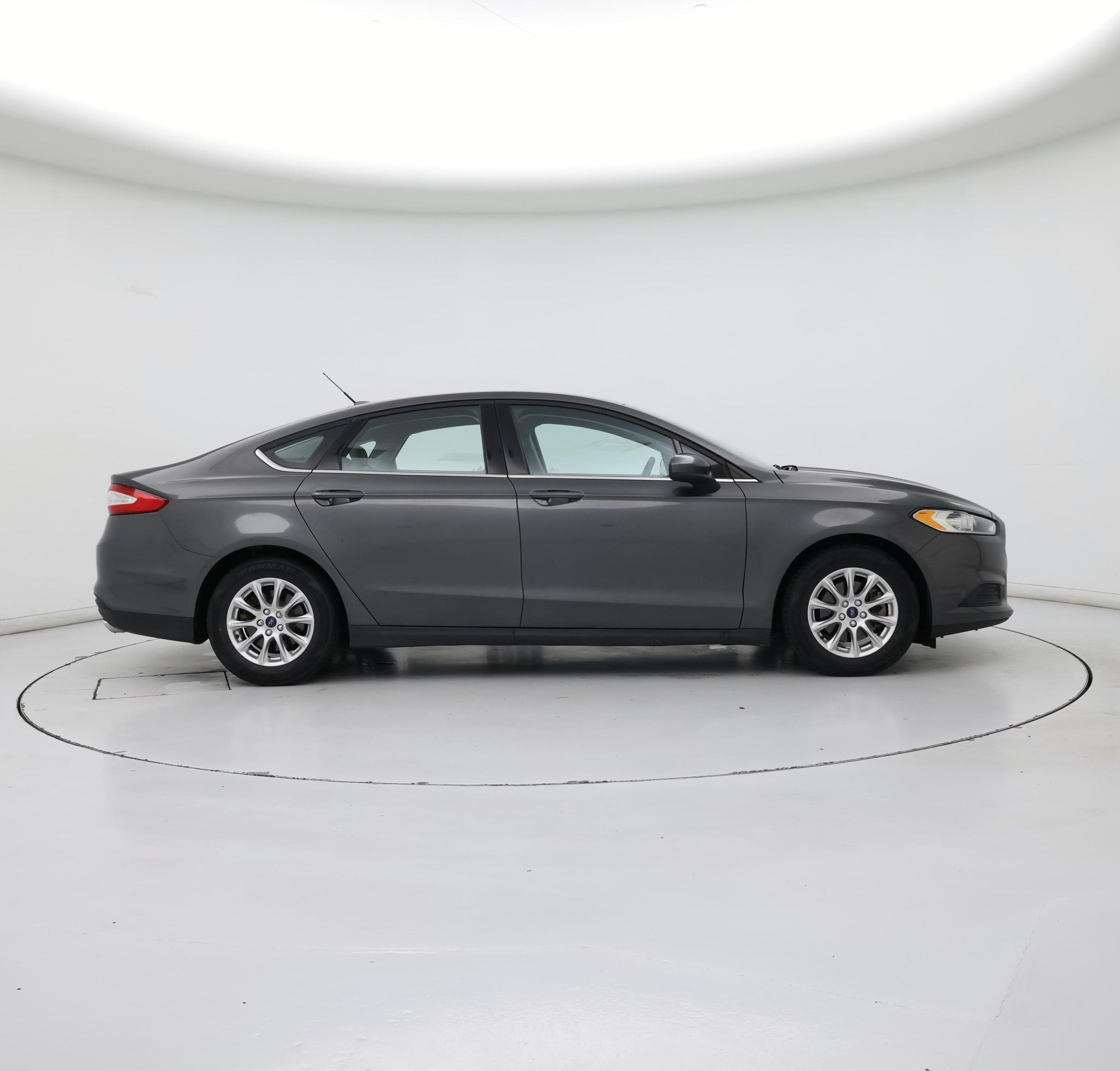 Thumbnail: 2016 Ford Fusion - 7