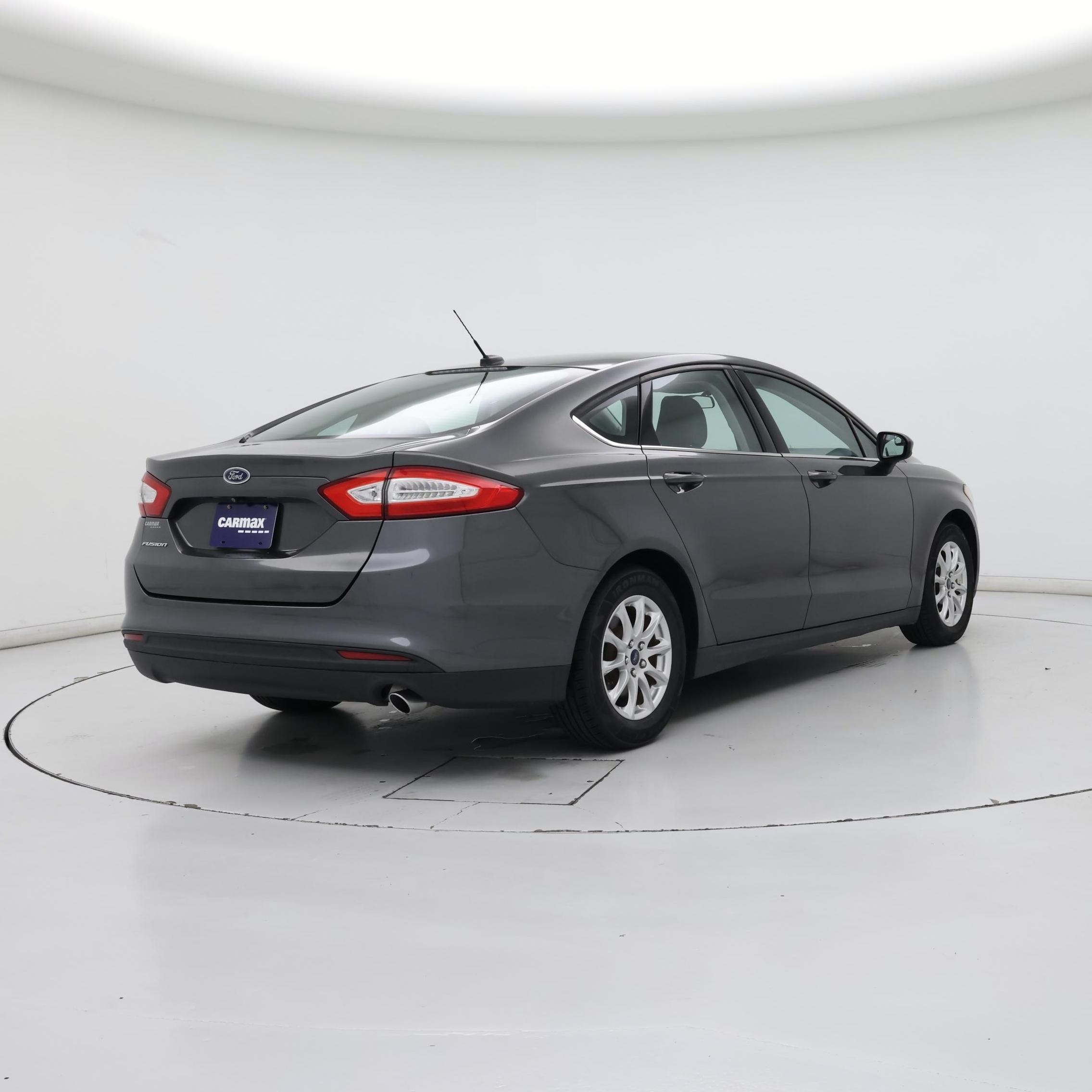 Thumbnail: 2016 Ford Fusion - 8