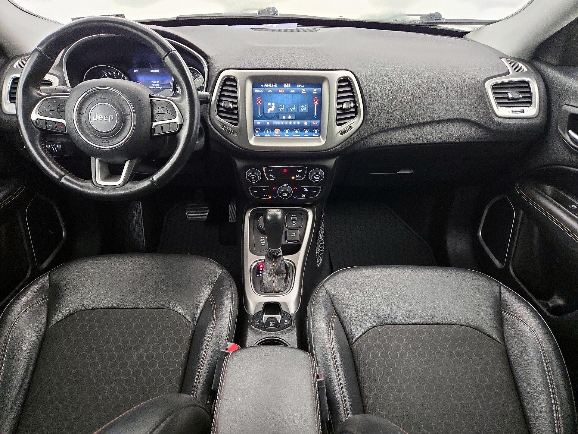 Thumbnail: 2018 Jeep Compass - 9