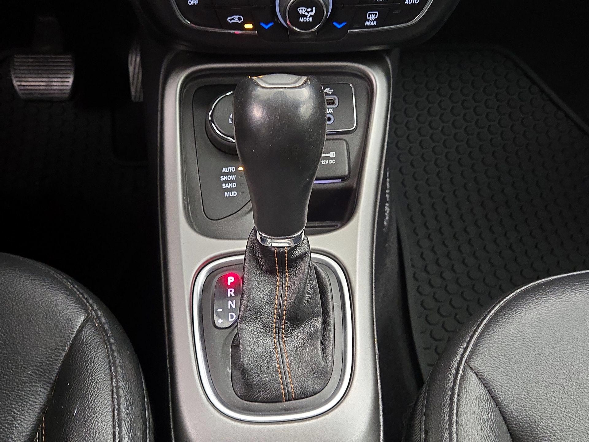 Thumbnail: 2018 Jeep Compass - 17