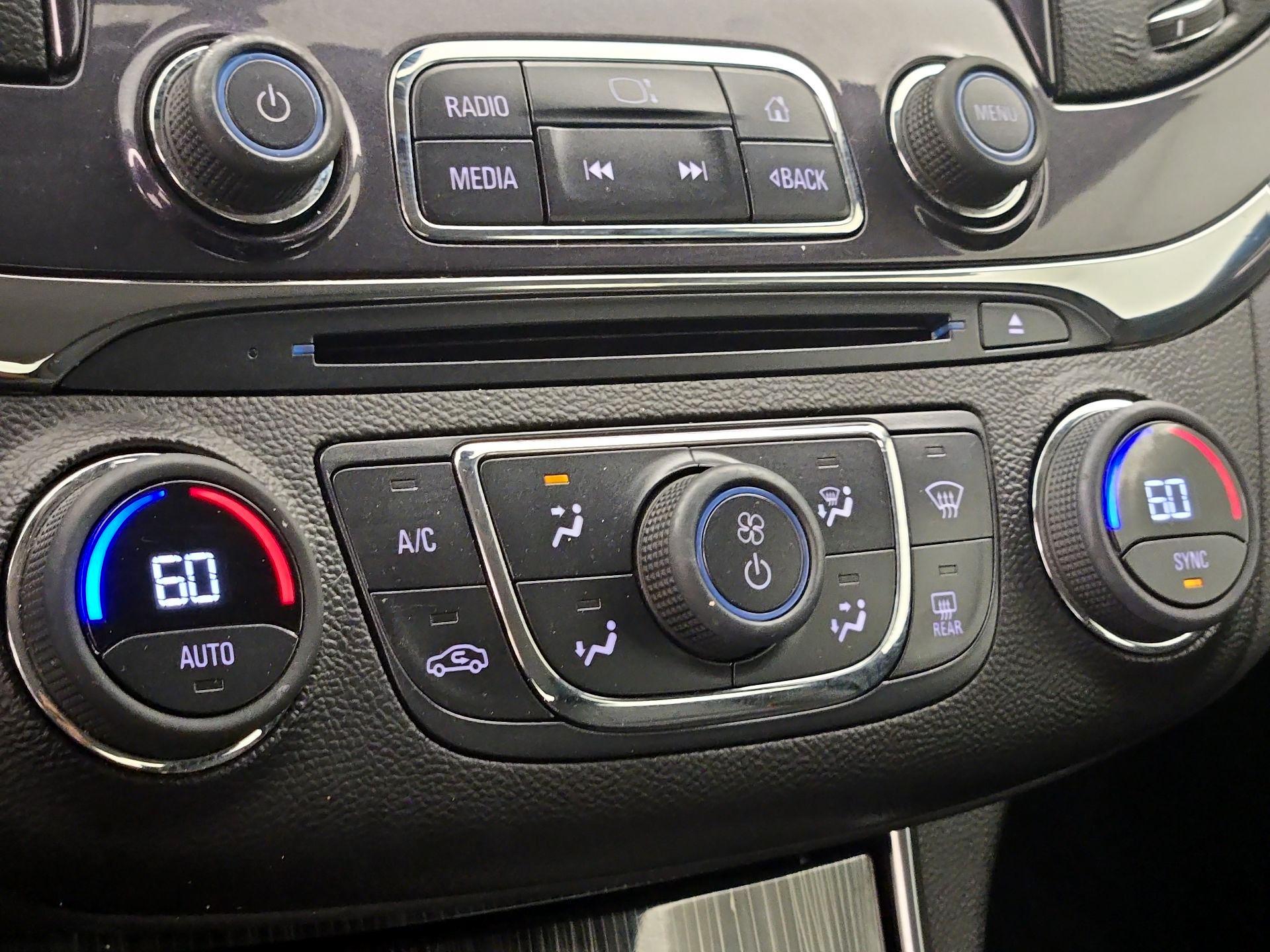 Thumbnail: 2016 Chevrolet Impala - 15