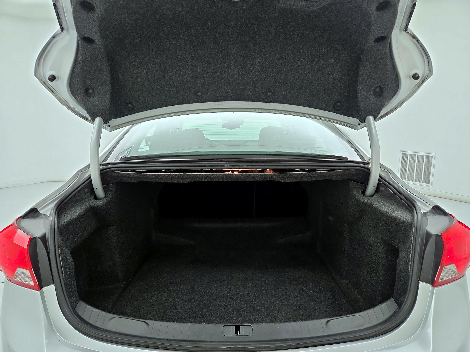 Thumbnail: 2016 Chevrolet Impala - 19